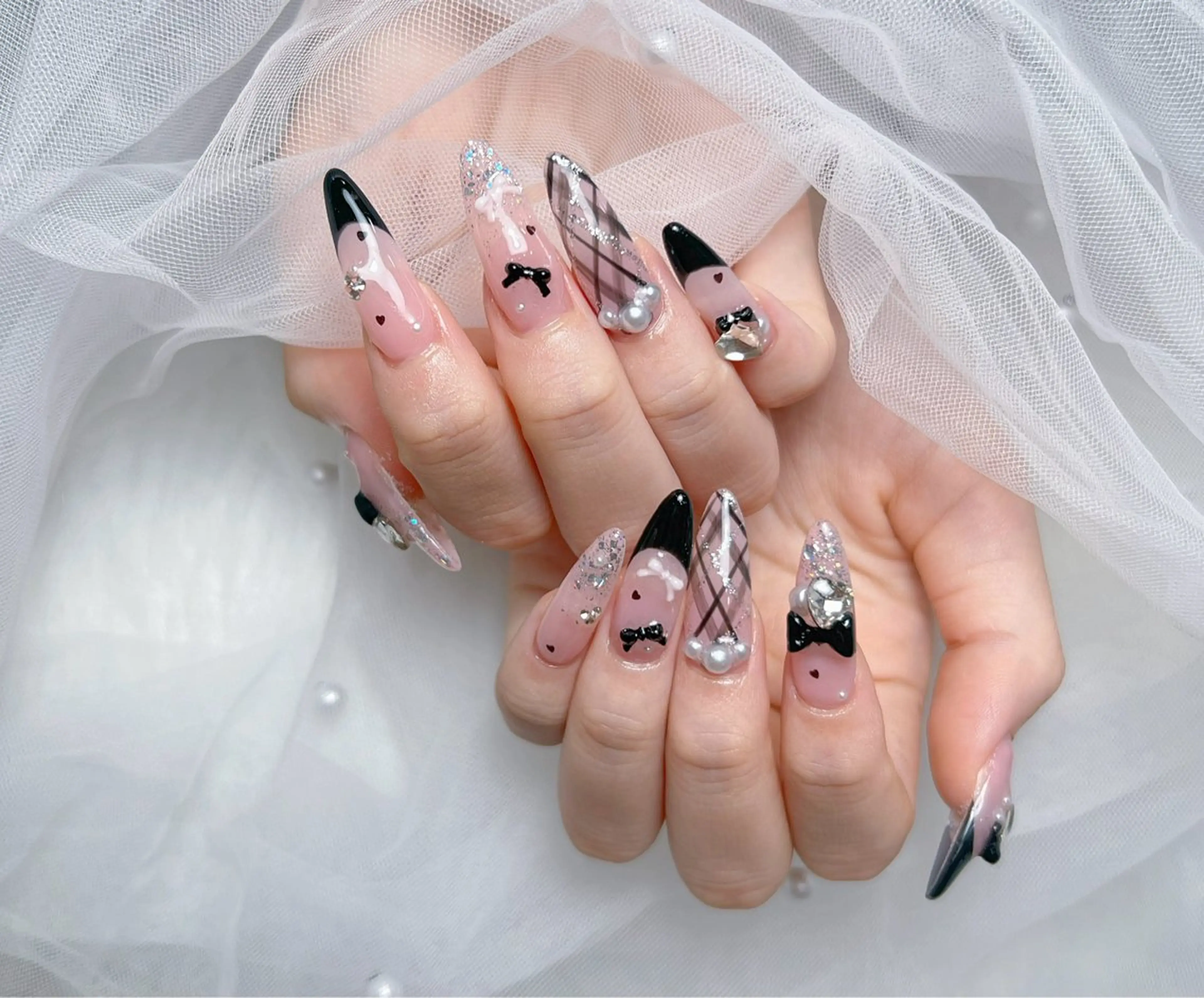 ネイル アートネイル オーロラネイル チークネイル 長さ出し フットネイル Miya_nail所属・Miya _nailのネイルデザイン