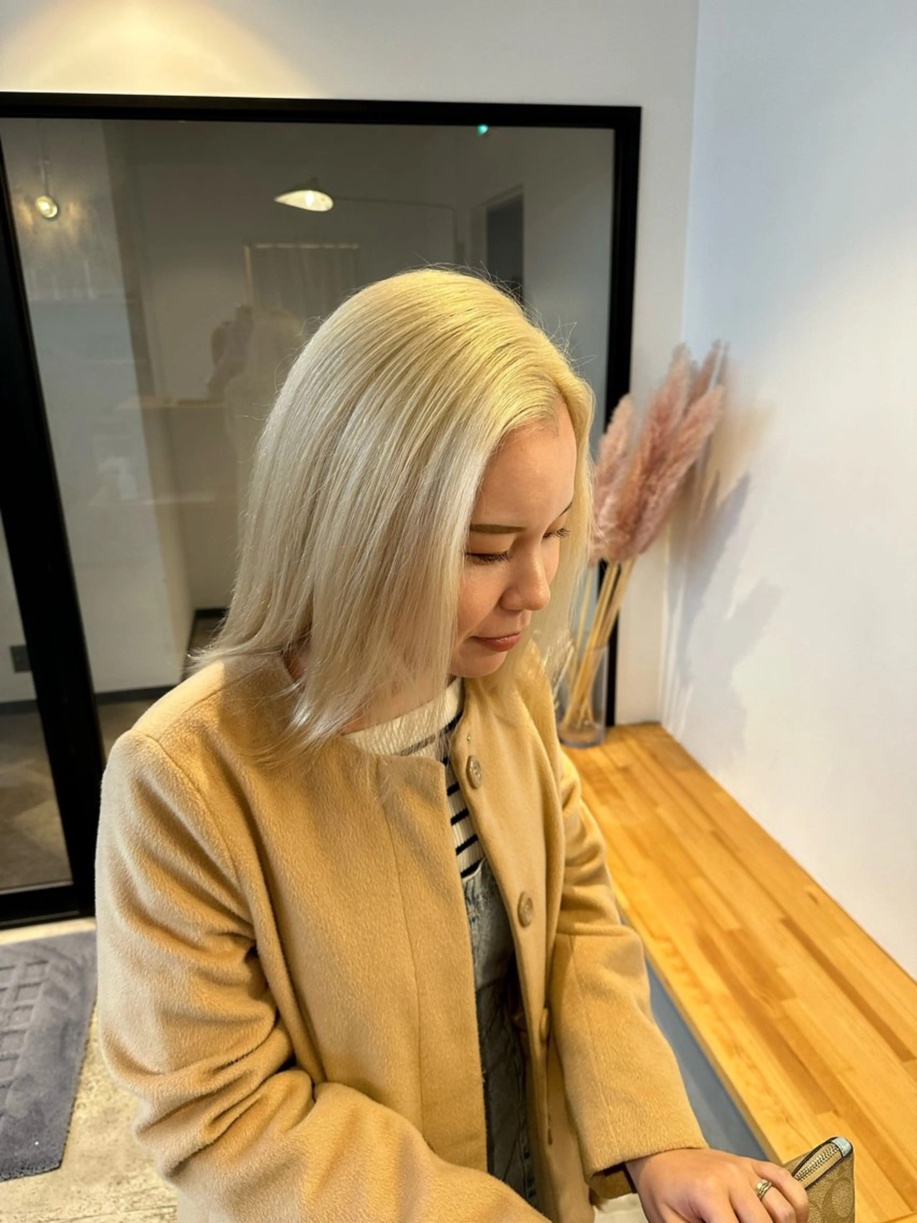 ミディアム カラー ヘアカラー トリートメント yuika .のヘアスタイル