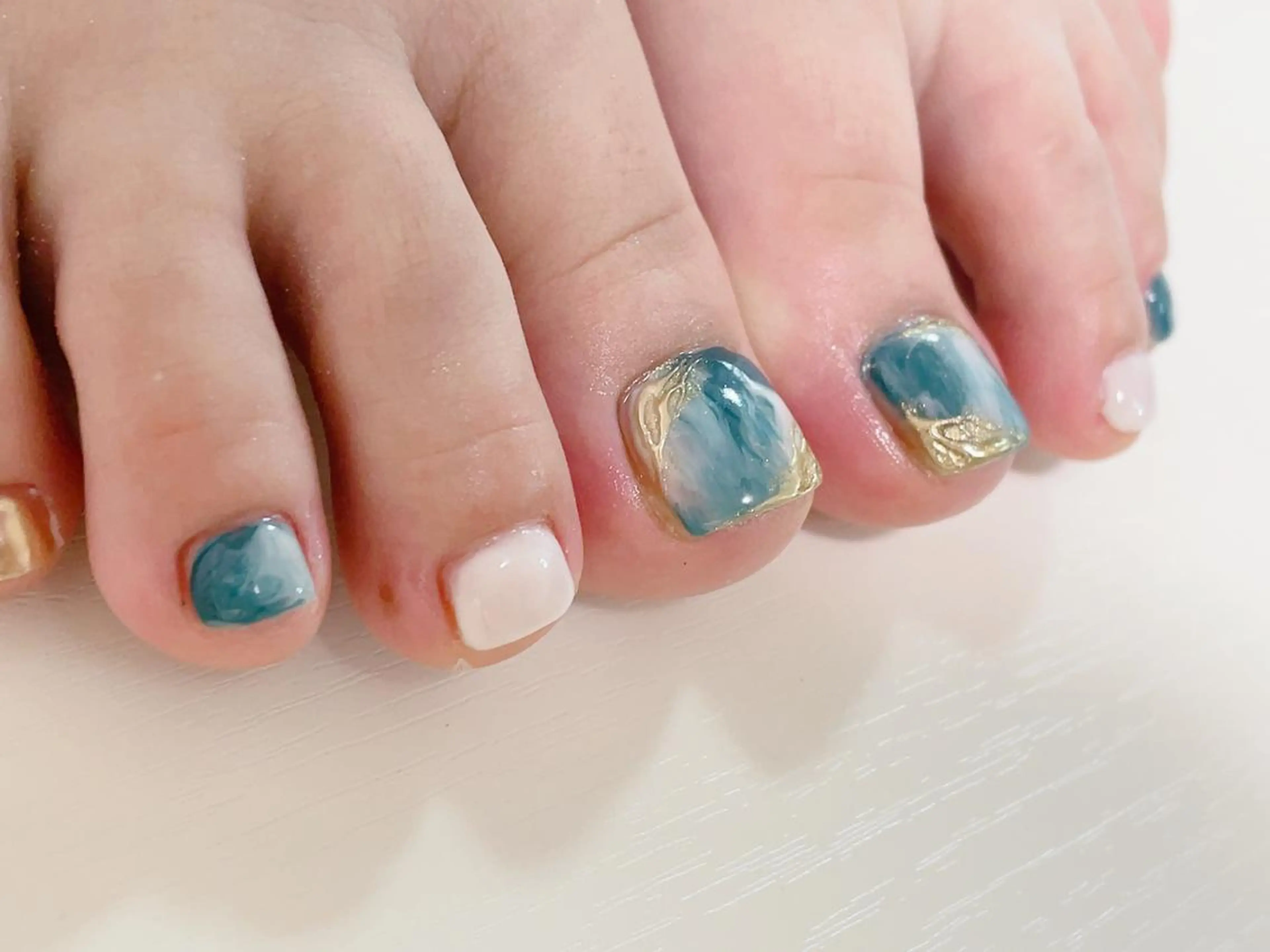 ネイル フレンチネイル ジェルネイル ガラスフレンチ ゴールド 韓国ネイル kiki nail たまプラーザのネイルデザイン