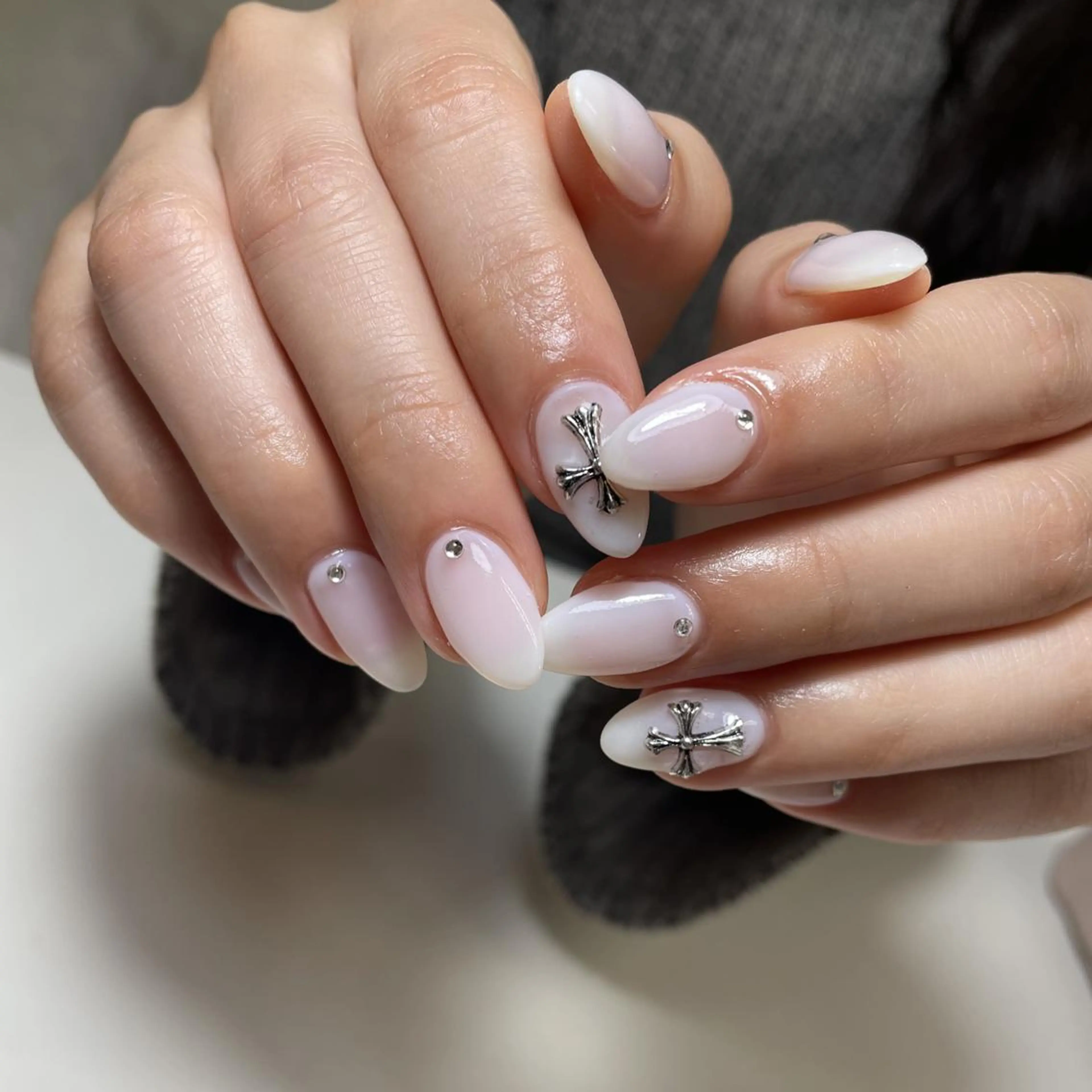 ネイル ハンドネイル フットネイル p.o.n. nuance/個性的のネイルデザイン