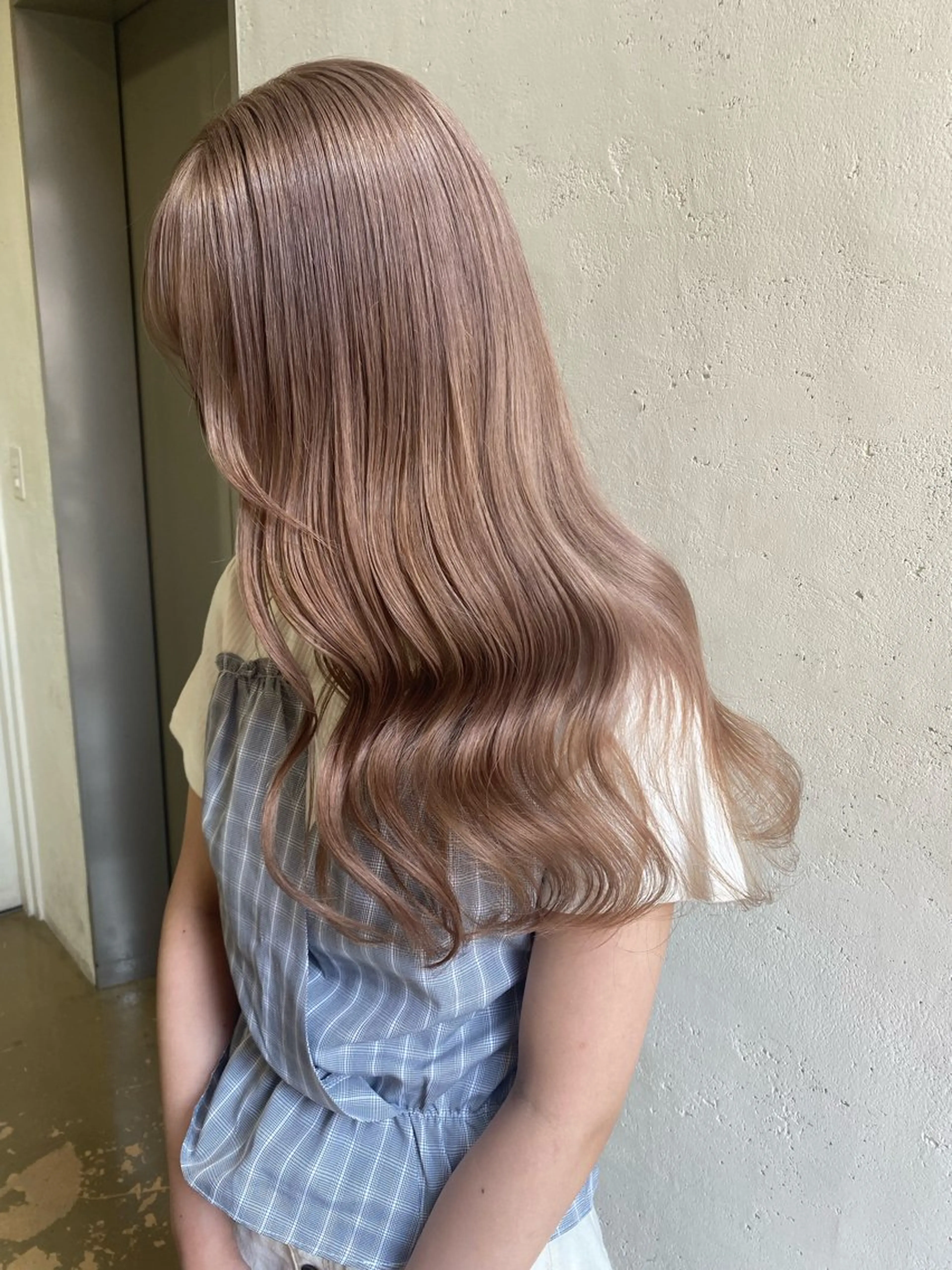 ロング カラー ヘアカラー トリートメント ハイトーンカラー 🩷NANAのヘアスタイル