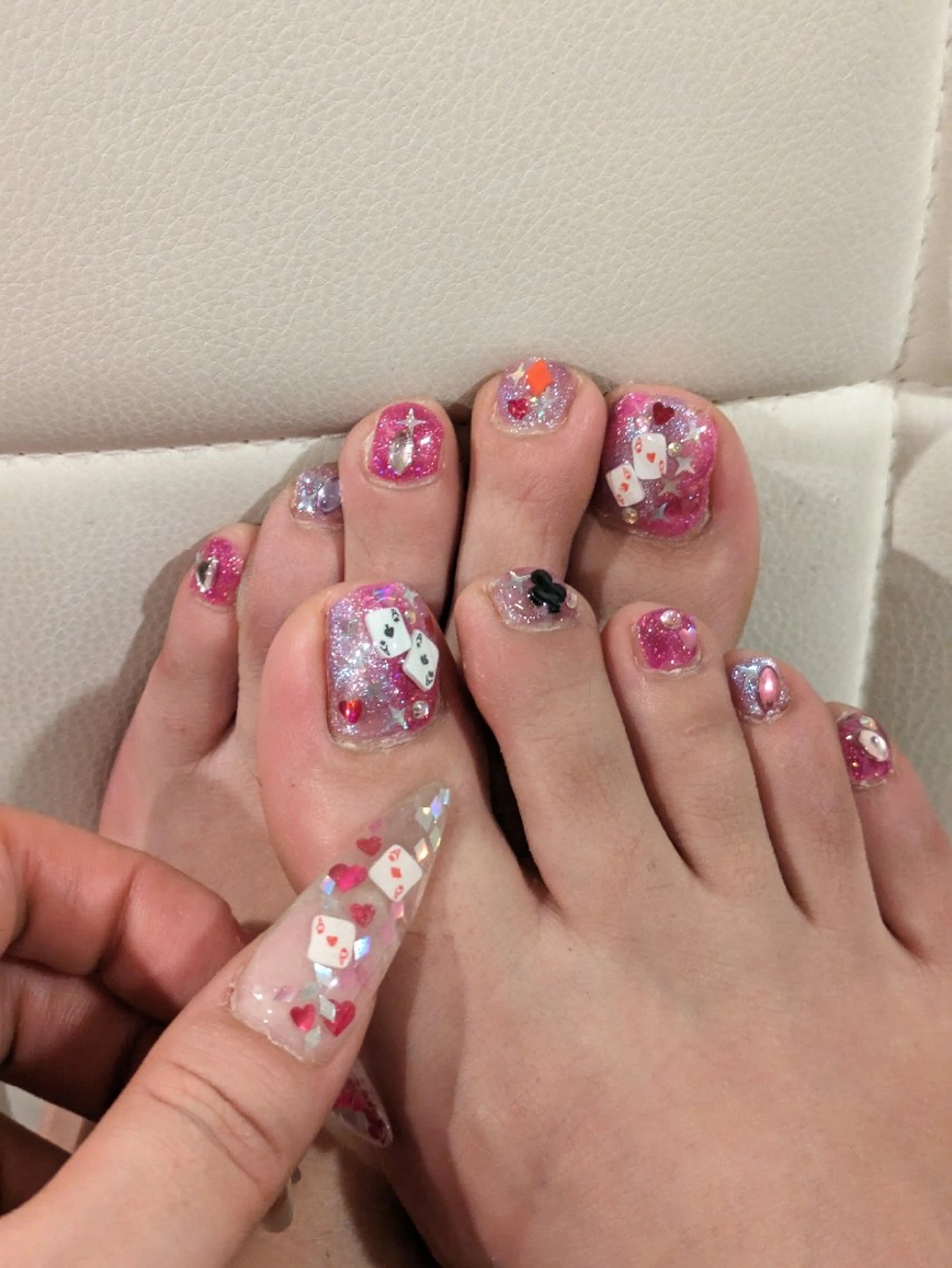 ネイル エステとネイル ローズコンフォートのネイルデザイン