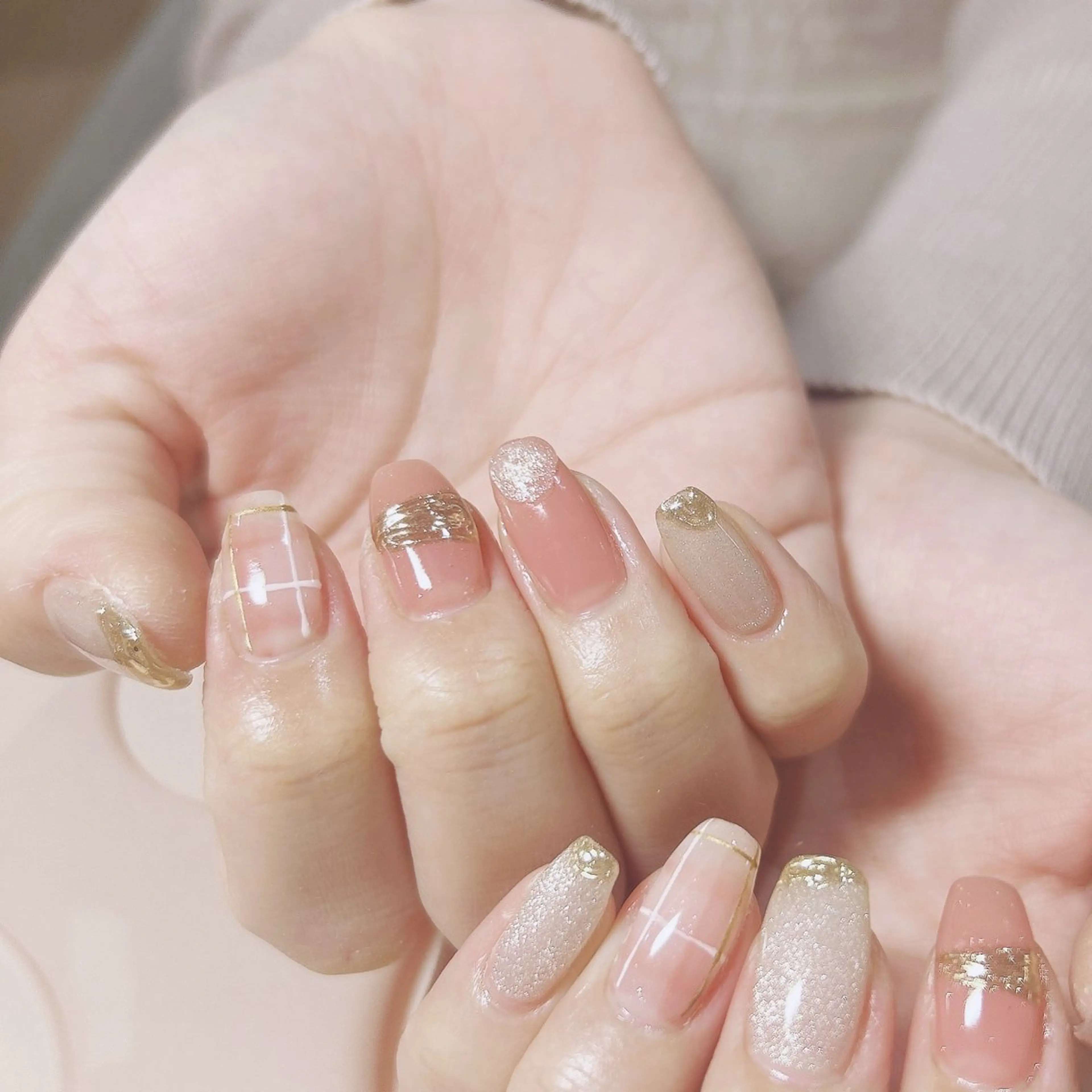 ネイル 冬ネイル クリスマス ハンドネイル 吉野✨ ネイルデザイナー✨のネイルデザイン