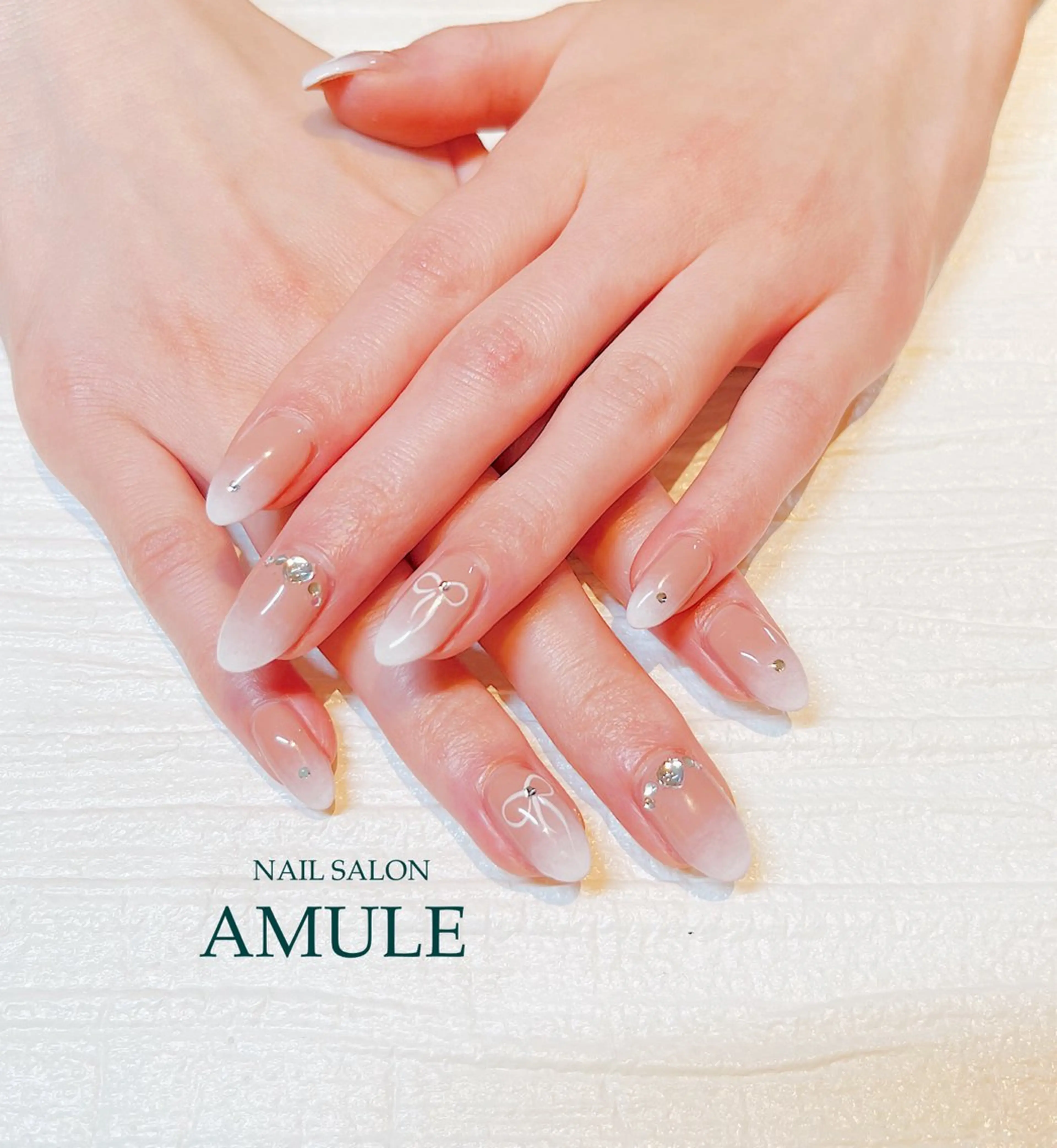 ネイル アートネイル ジェルネイル グラデーション ワンカラーネイル ハンドネイル NAILSALON AMULEのネイルデザイン