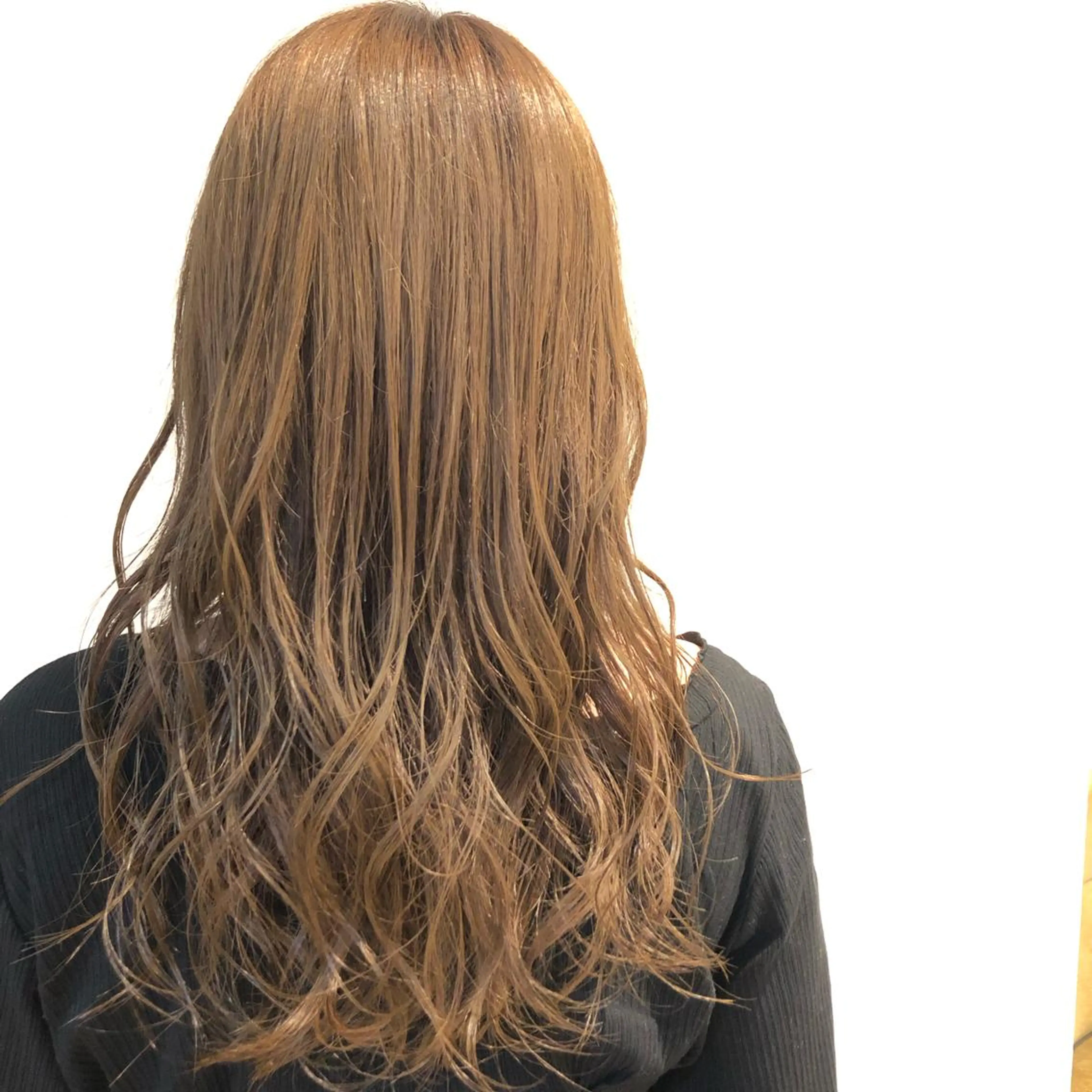 ロング ヘアカラー femeene所属・ichikawa kaitoのヘアスタイル