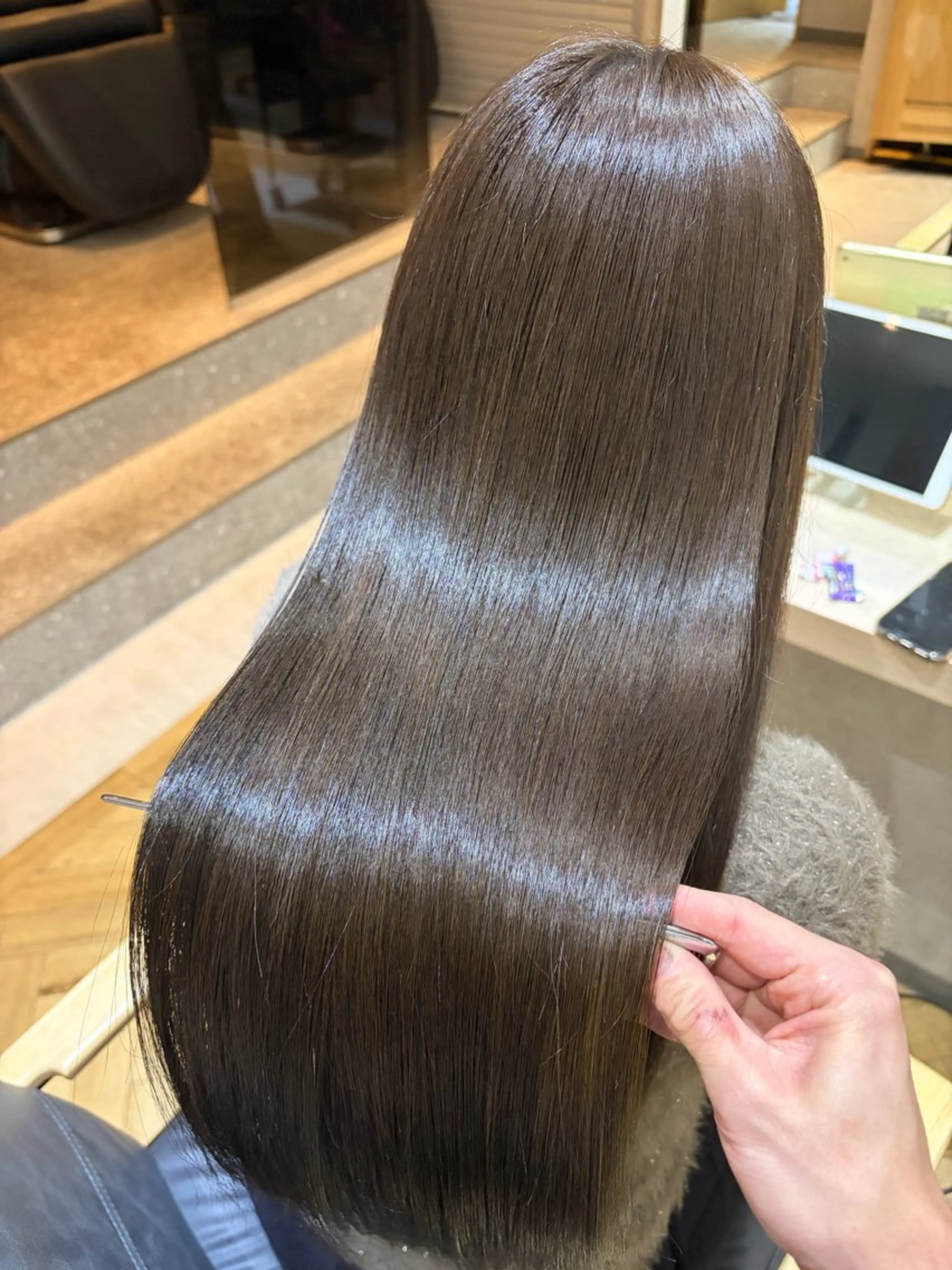 ロング カラー 髪質改善 縮毛矯正 トリートメント カット ヘアカラー トリートメント 松田卓也🌟美髪矯正 🌟小顔🌟艶髪のヘアスタイル