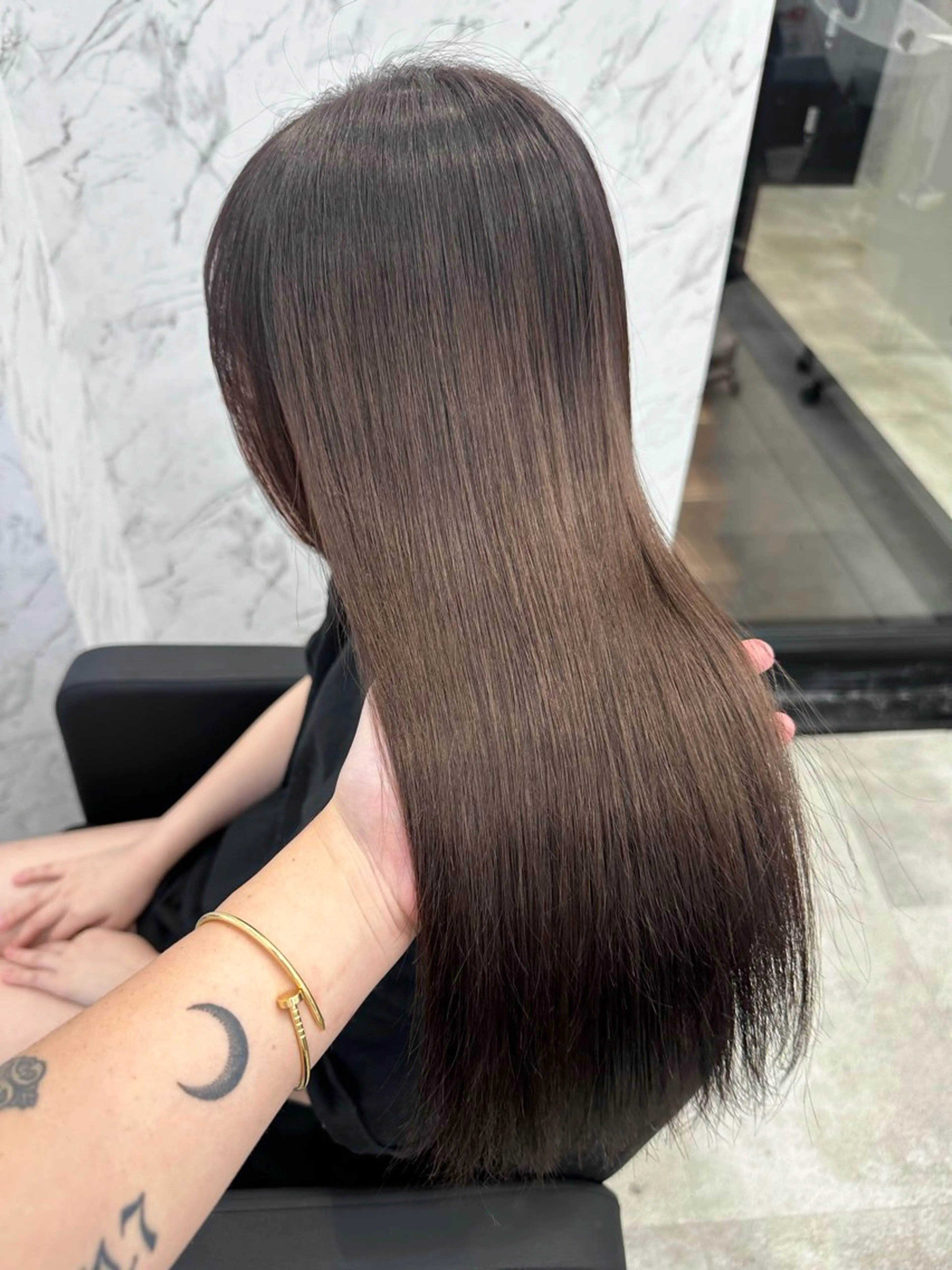 ロング カラー ブラウンカラー ヘアカラー トリートメント 遠藤沙也加 /レイヤーカットのヘアスタイル