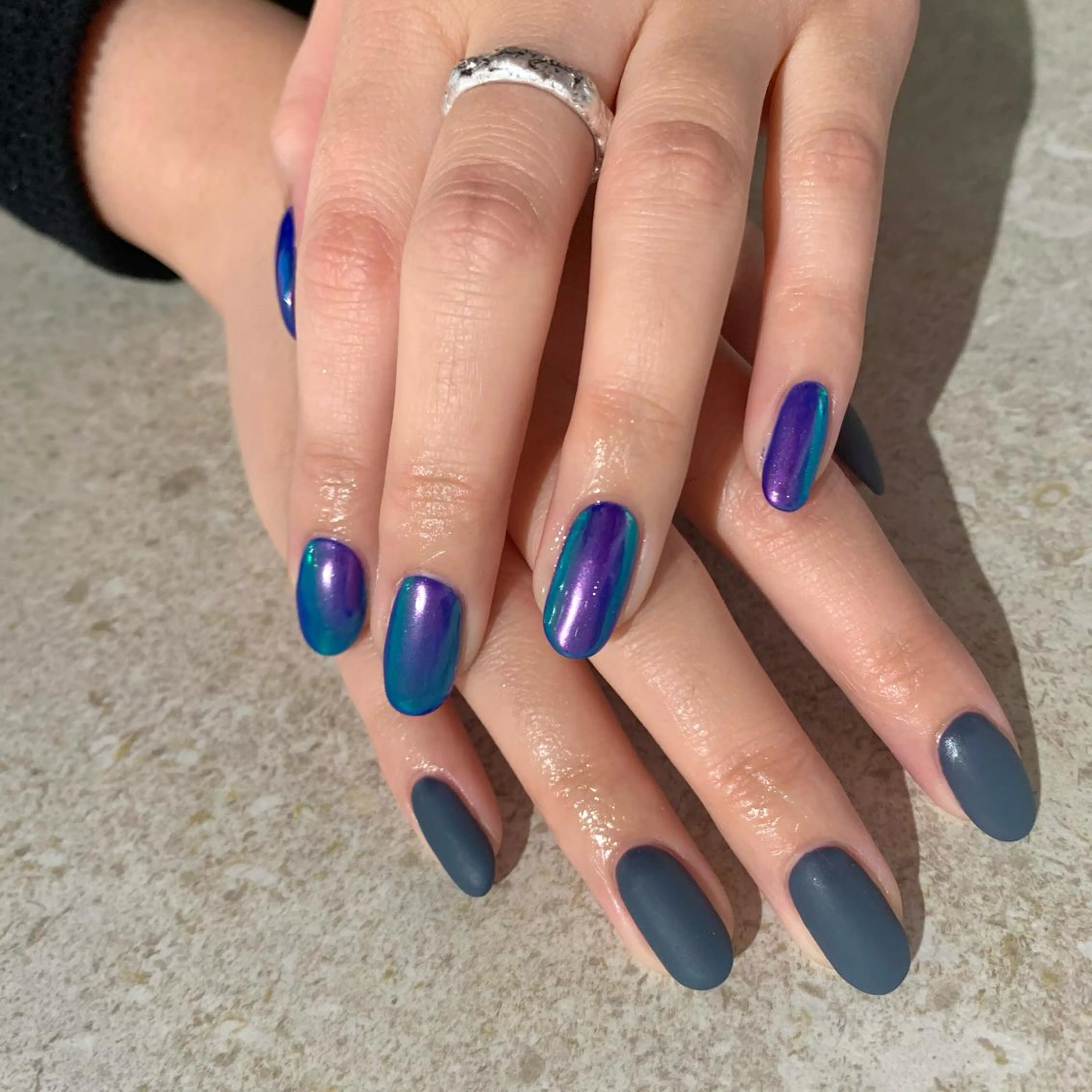 ネイル オーロラネイル マットネイル ハンドネイル ハンドケア esby Loely MIZUKIのネイルデザイン