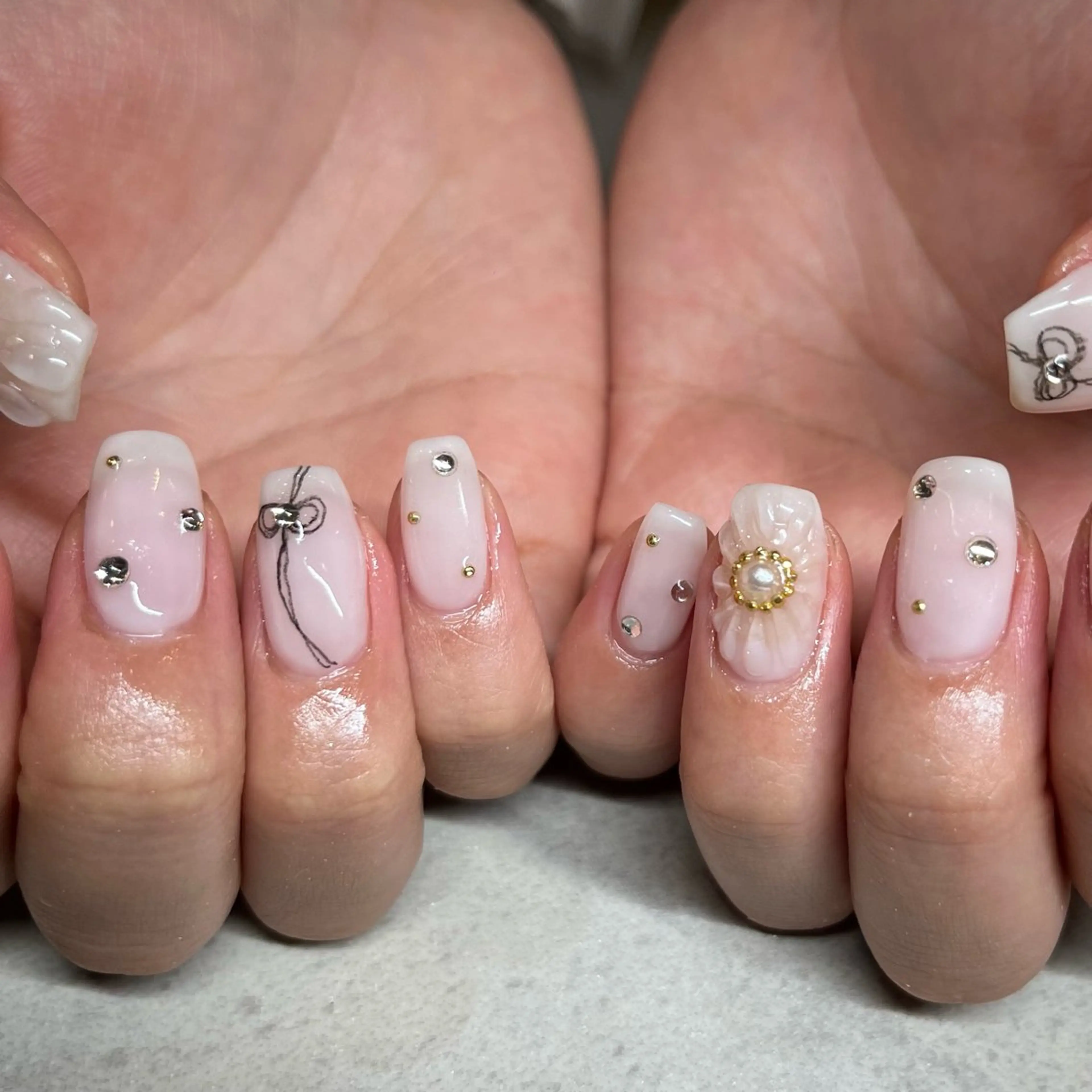 ネイル Juri. nailsTOKYOのネイルデザイン