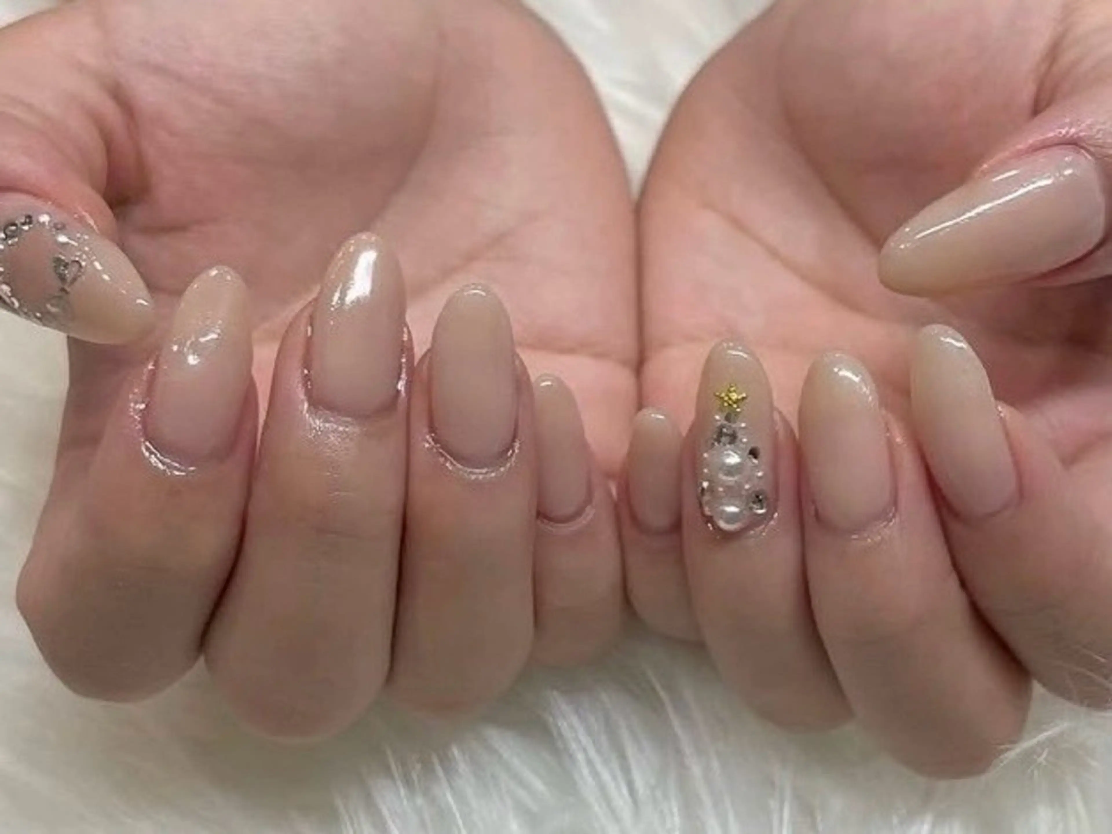 ネイル ワンカラーネイル R:NoA NANOKAのネイルデザイン