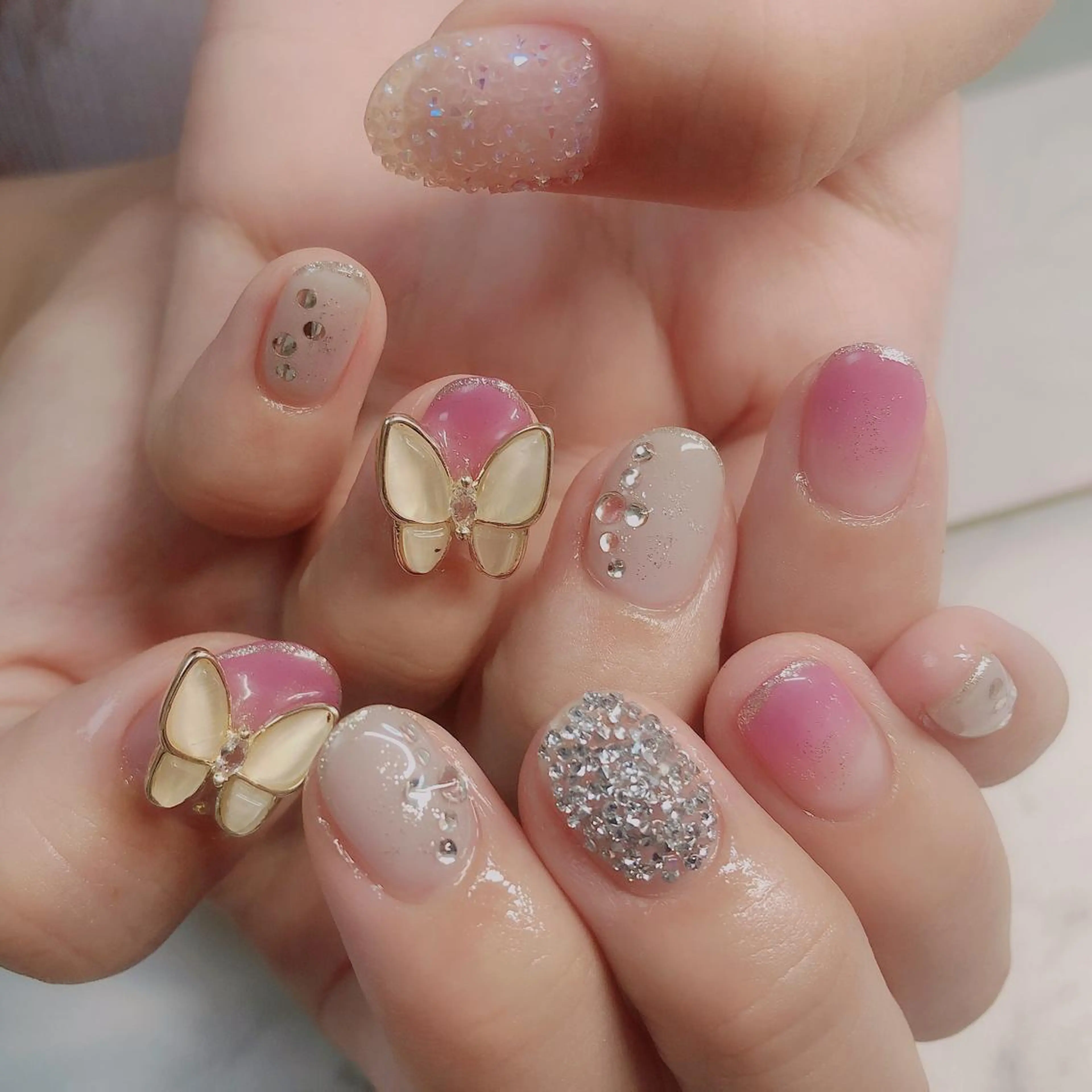 ネイル ネイルサロンエクラ 🫧Shizukaのネイルデザイン