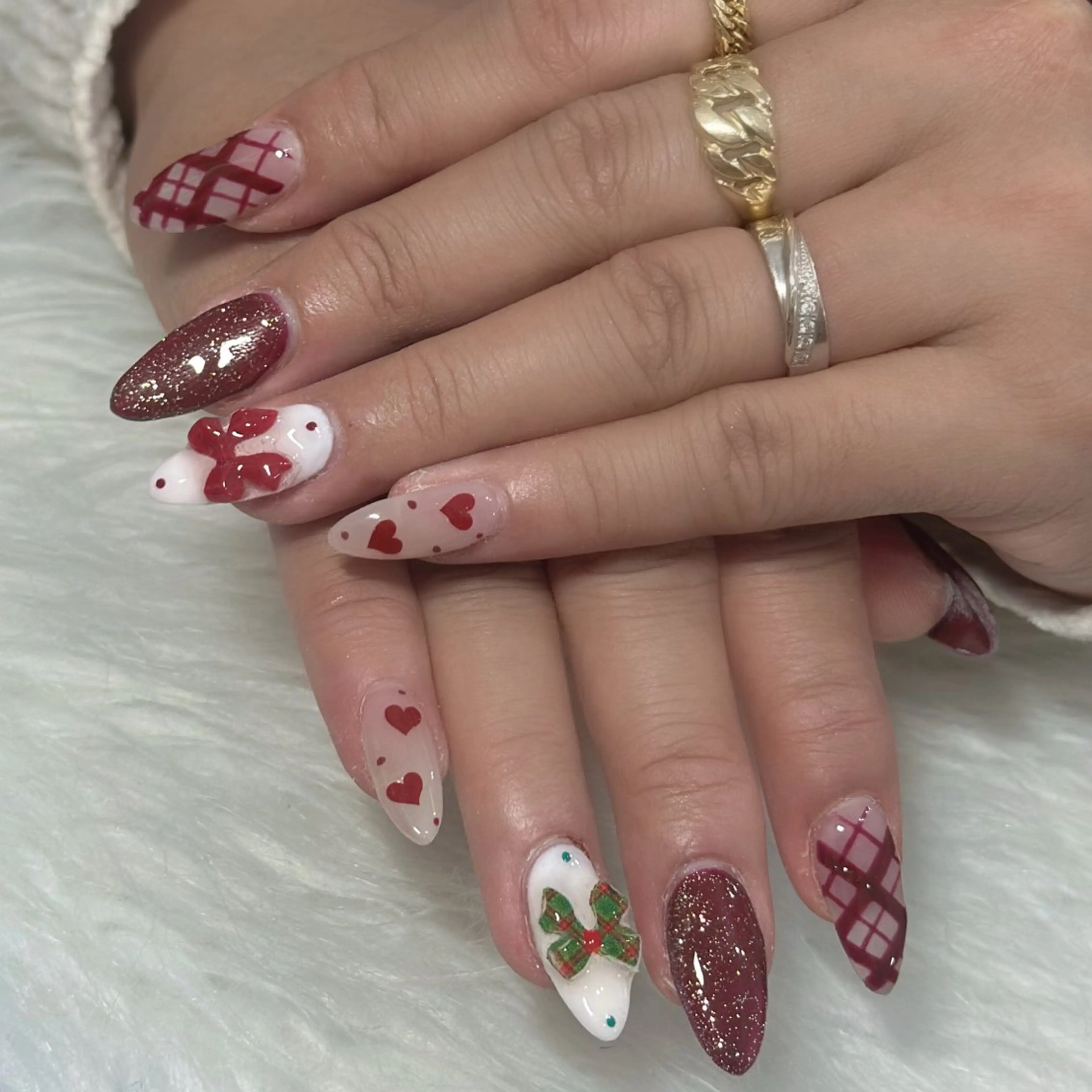 ネイル ハンドネイル LAVISH nanamiのネイルデザイン