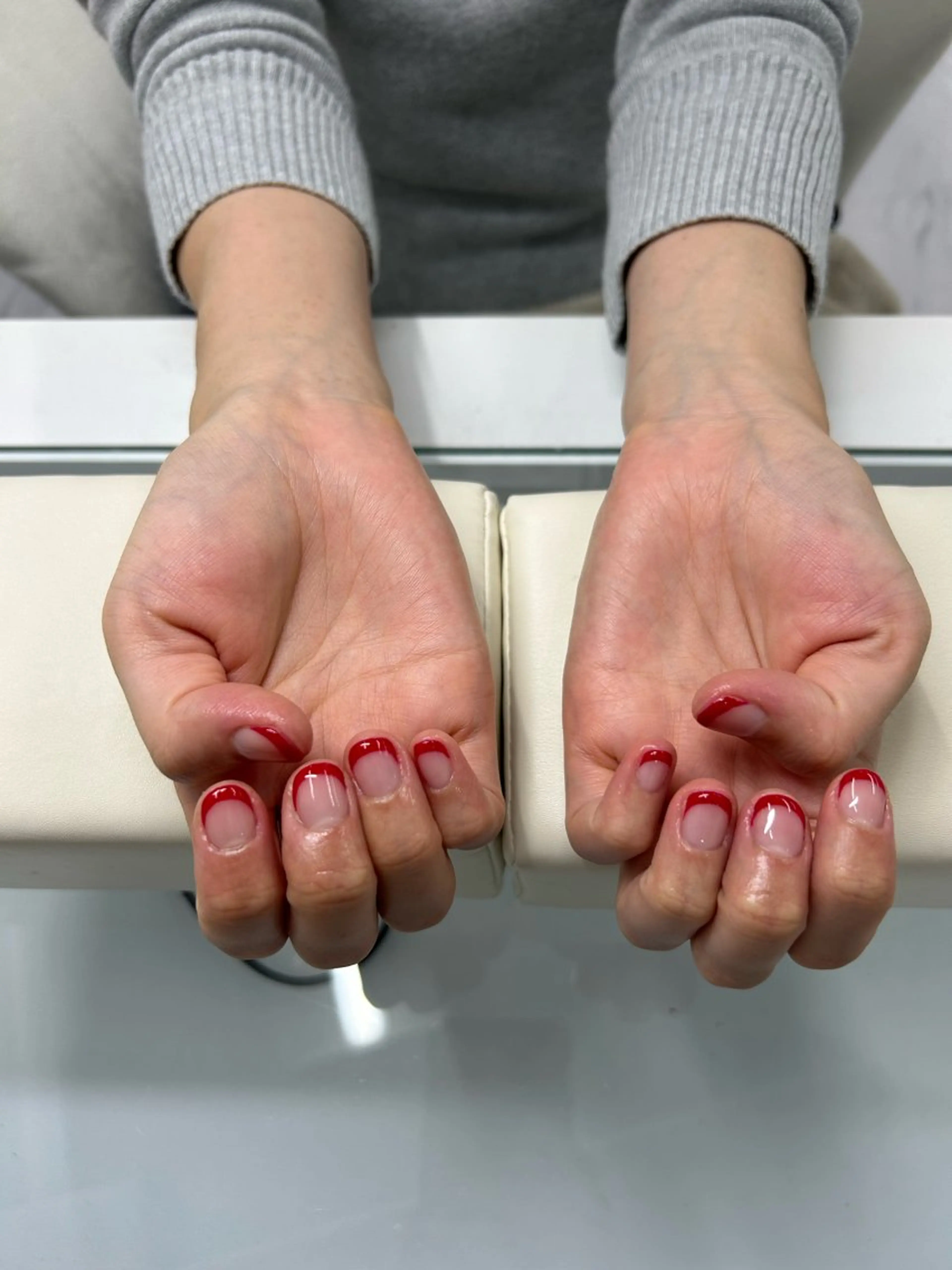 ネイル フレンチネイル 赤色 加藤 楓子のネイルデザイン