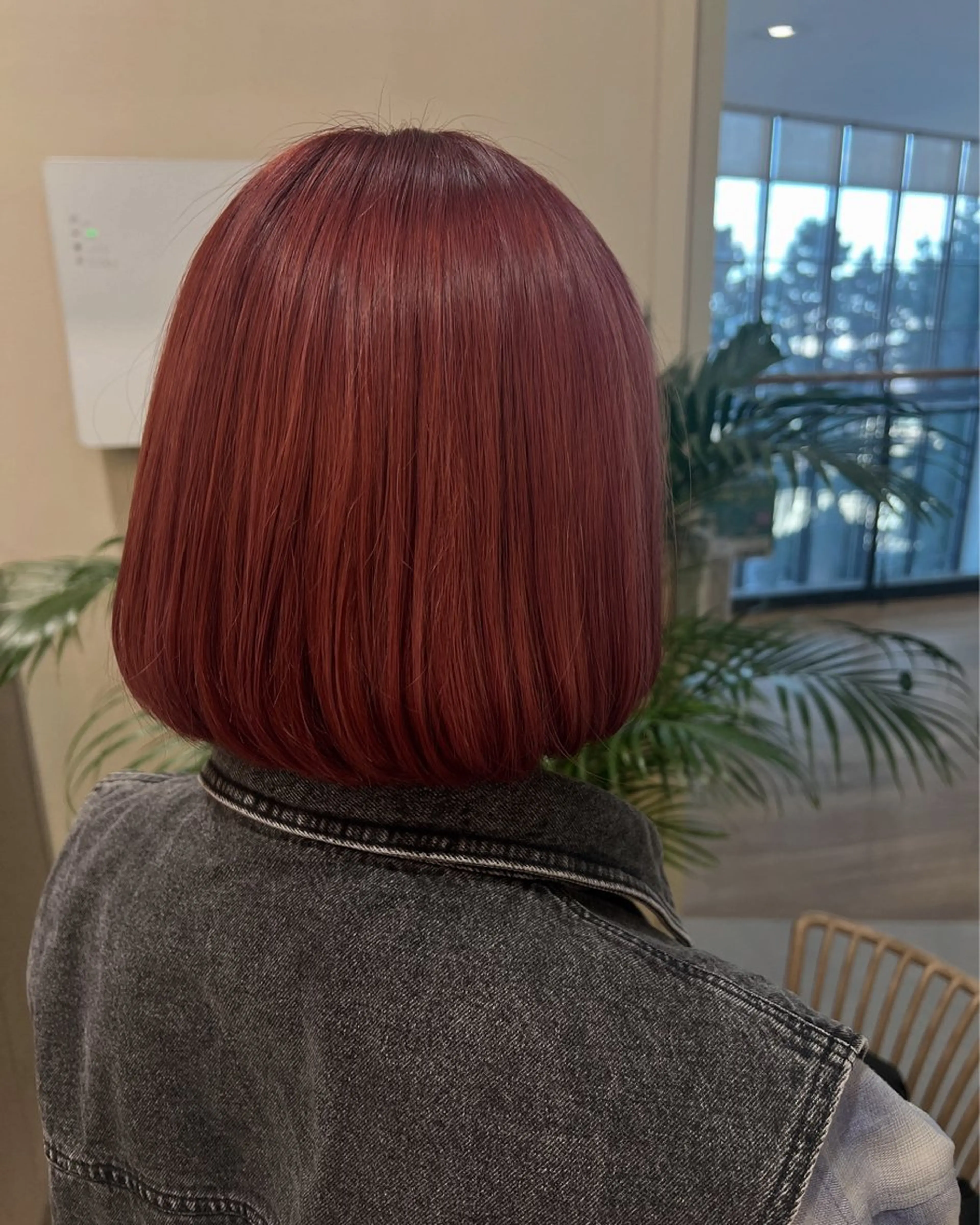 ミディアム カラー ブリーチ ピンクカラー レッドカラー ボブ cocoa船橋🎀 naomiのヘアスタイル