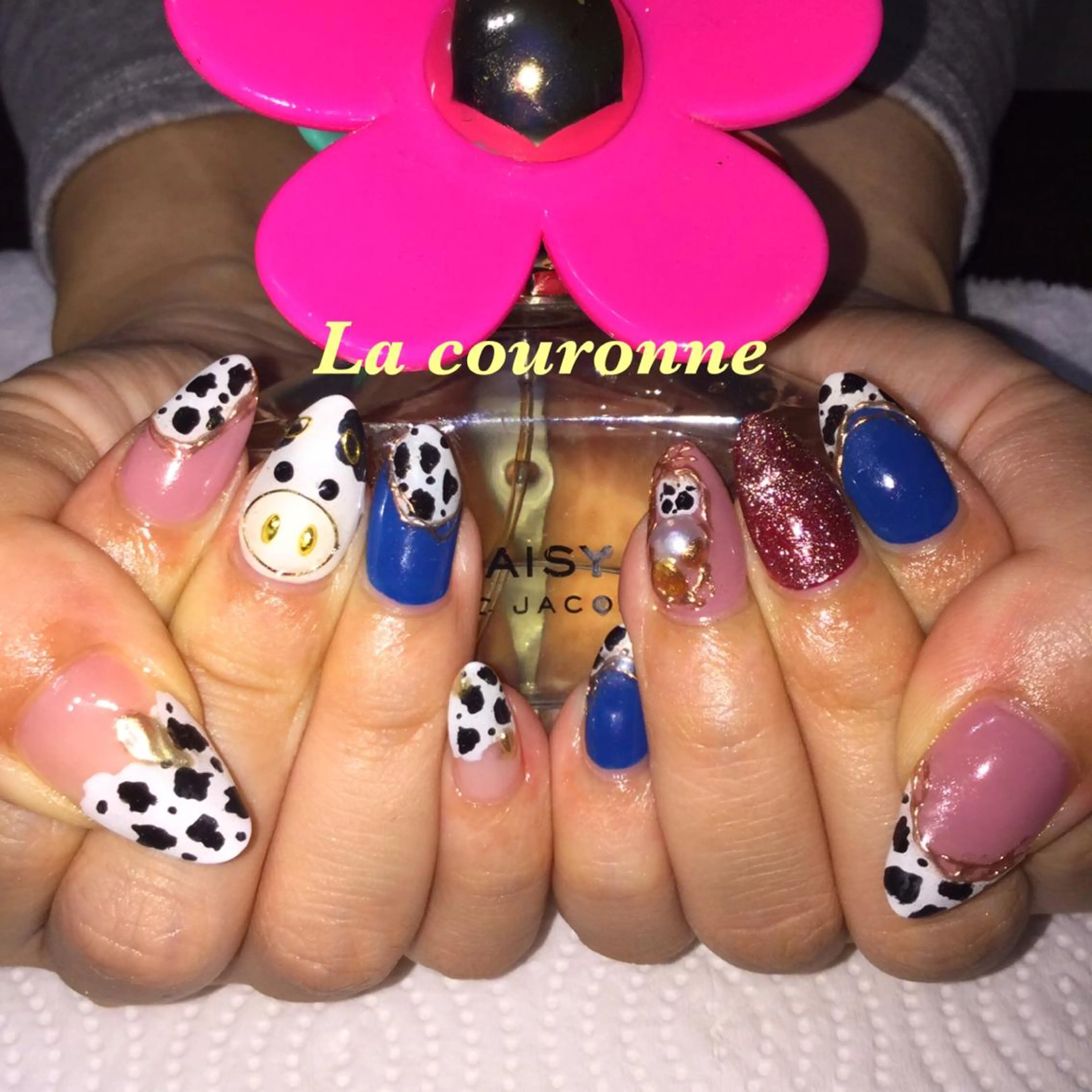 ネイル 持ち込み ハンドネイル Lacouronne NATSUMIのネイルデザイン