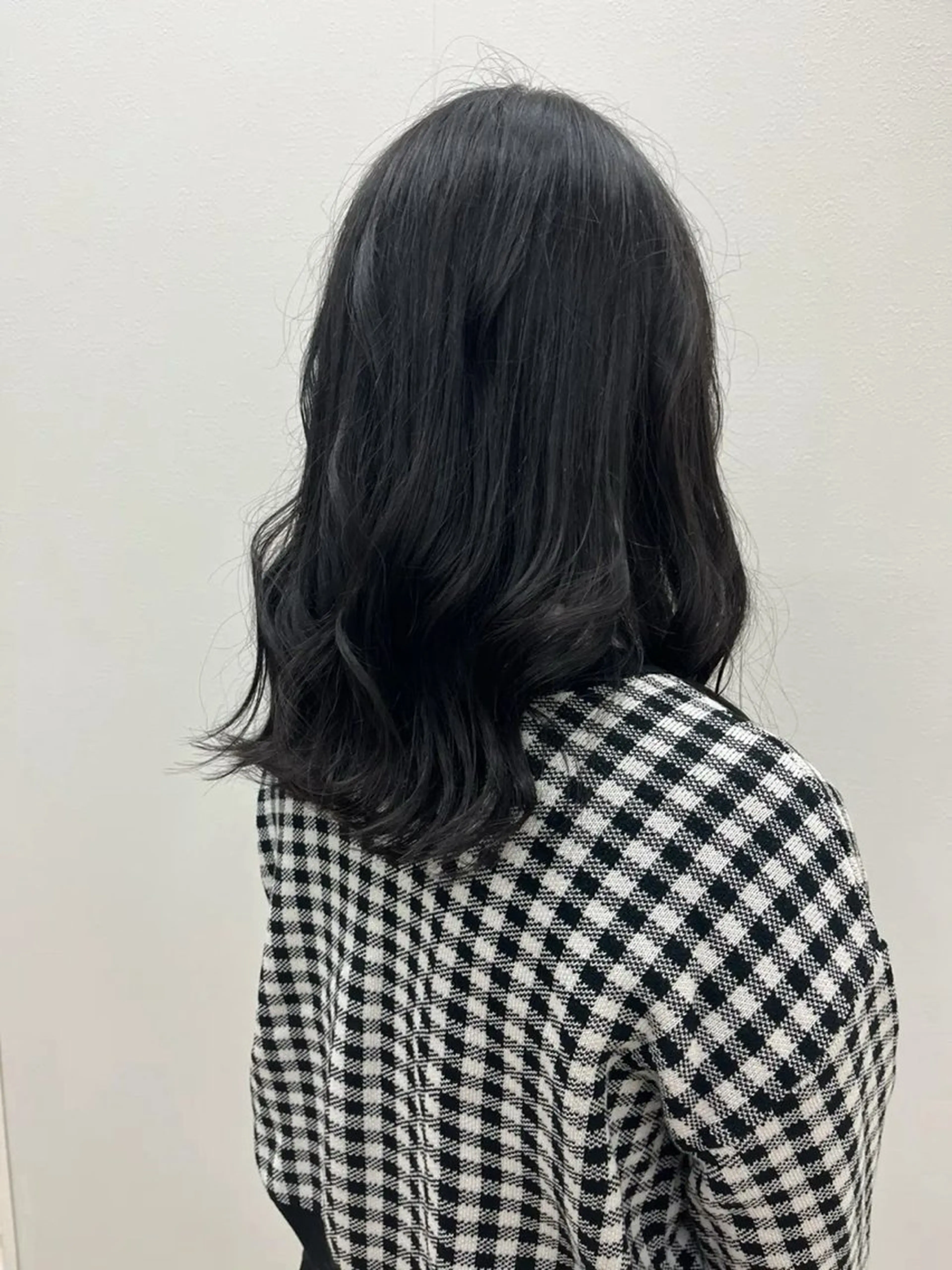 セミロング 栗原 栞のヘアスタイル