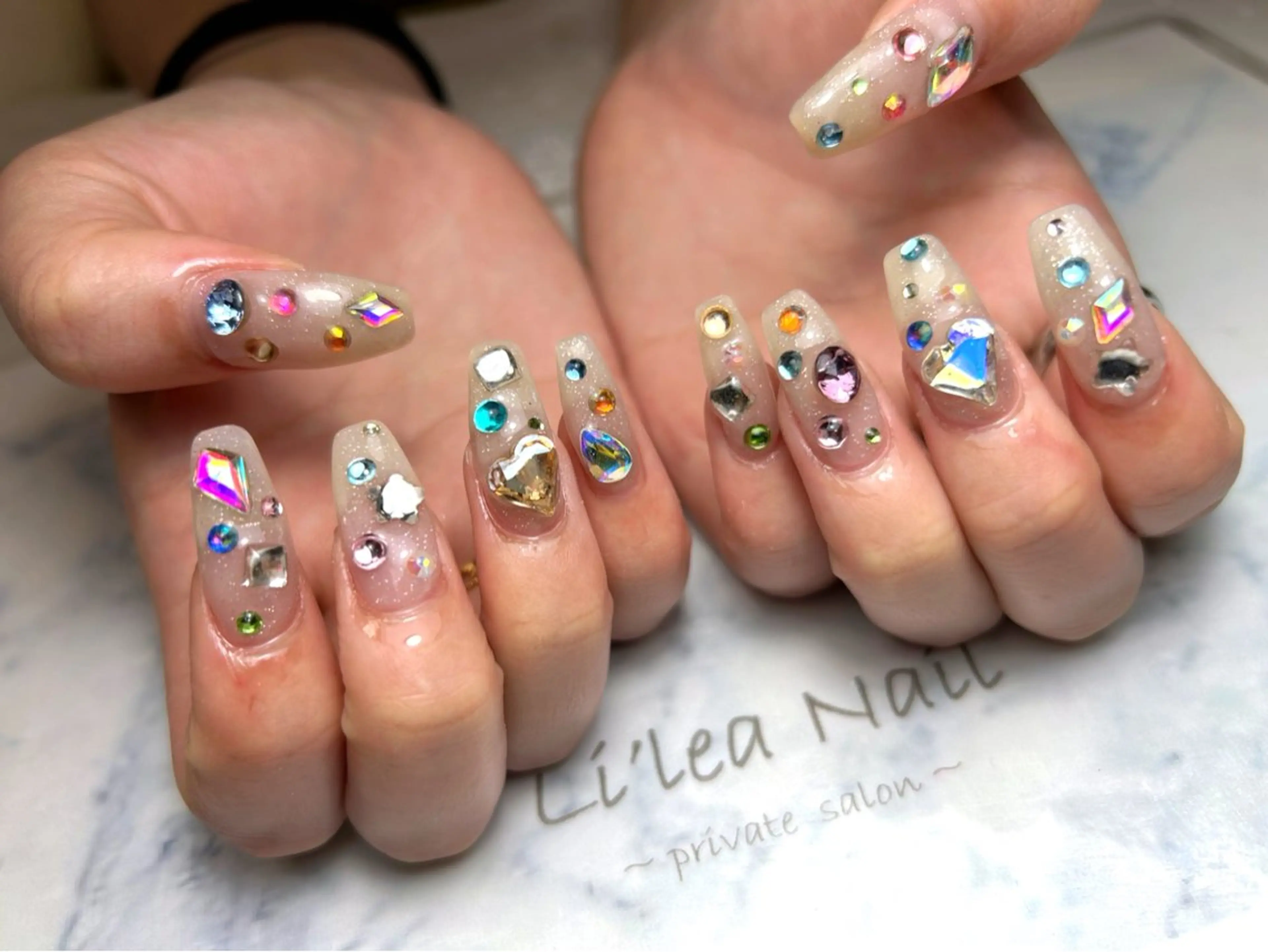 ネイル Li'leaNail AINAのネイルデザイン