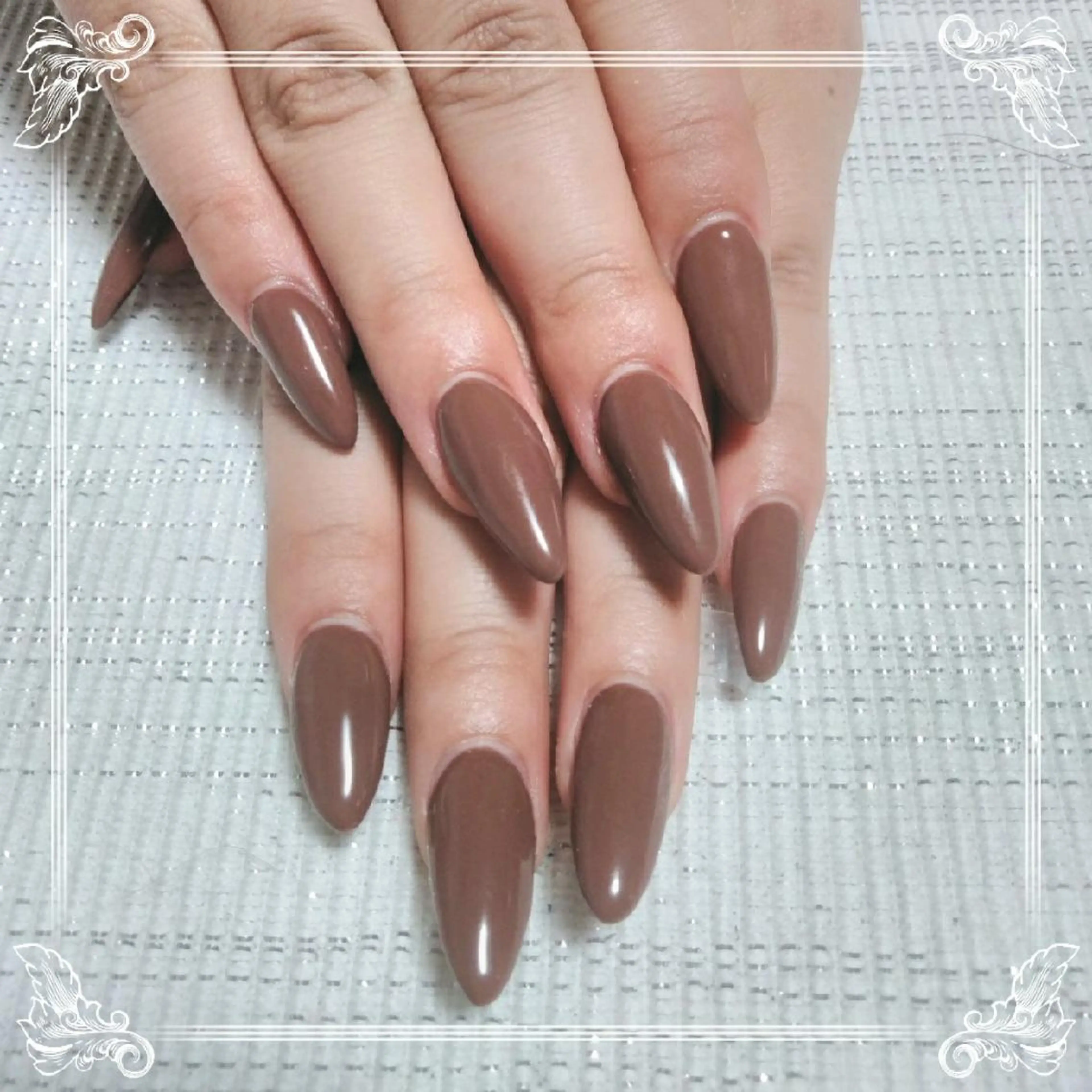 ネイル エステとネイル ローズコンフォートのネイルデザイン