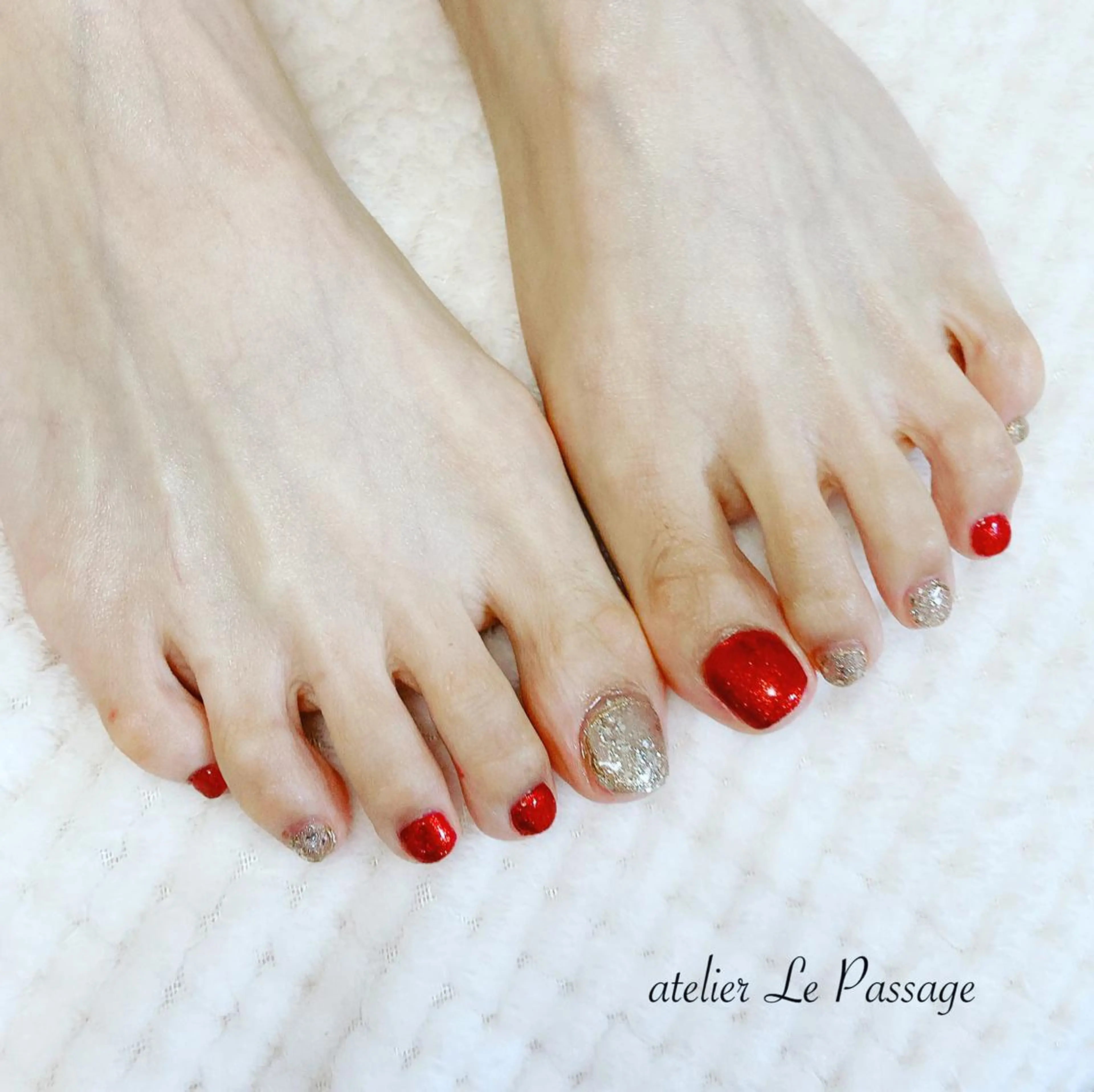 ネイル フットネイル ジェルネイル ラメ(グリッター) ワンカラーネイル パラジェル Atelier Le Passage所属・h nakatsukaのネイルデザイン