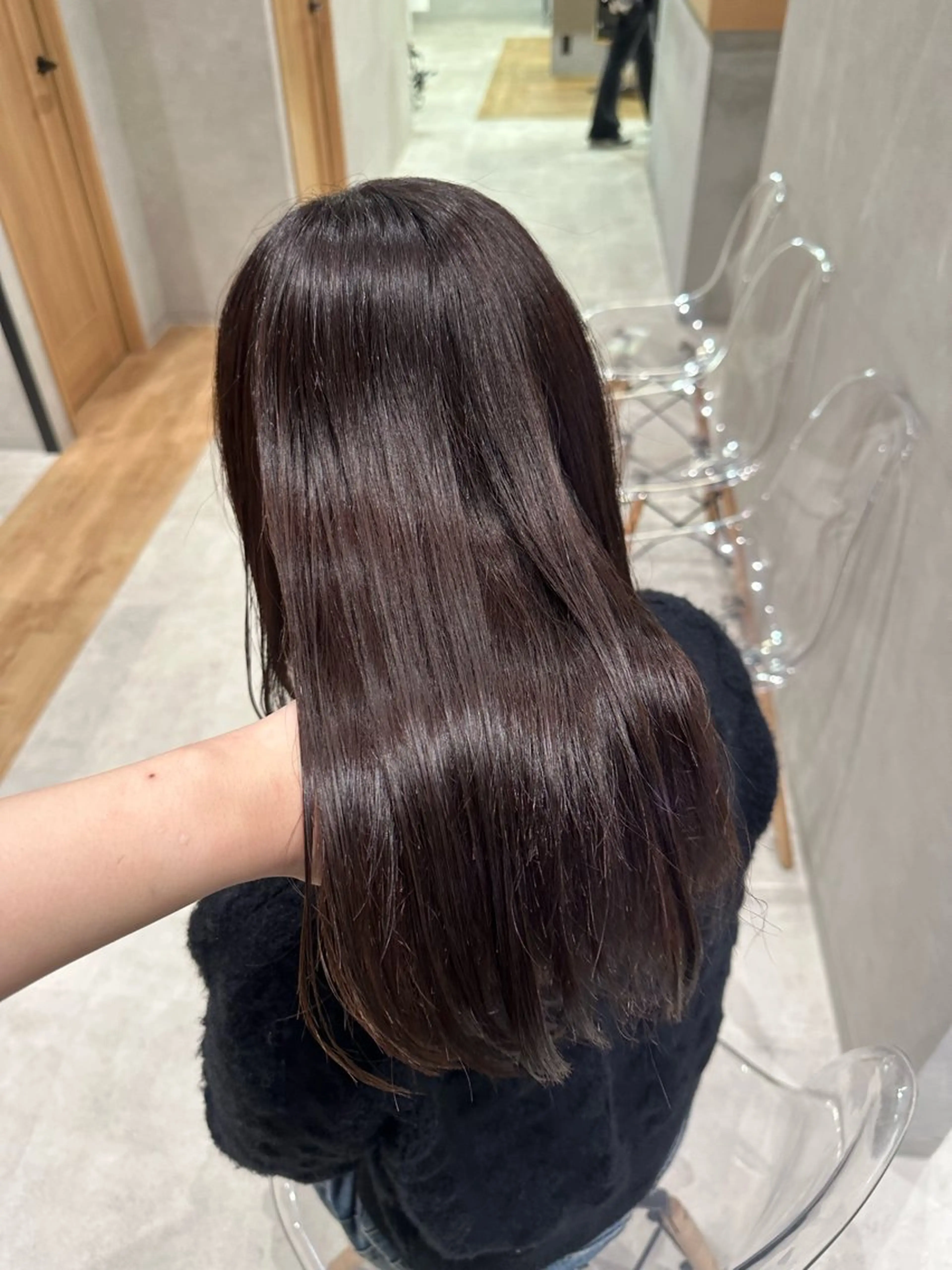 セミロング カット ヘアカラー 小寺 唯希のヘアスタイル