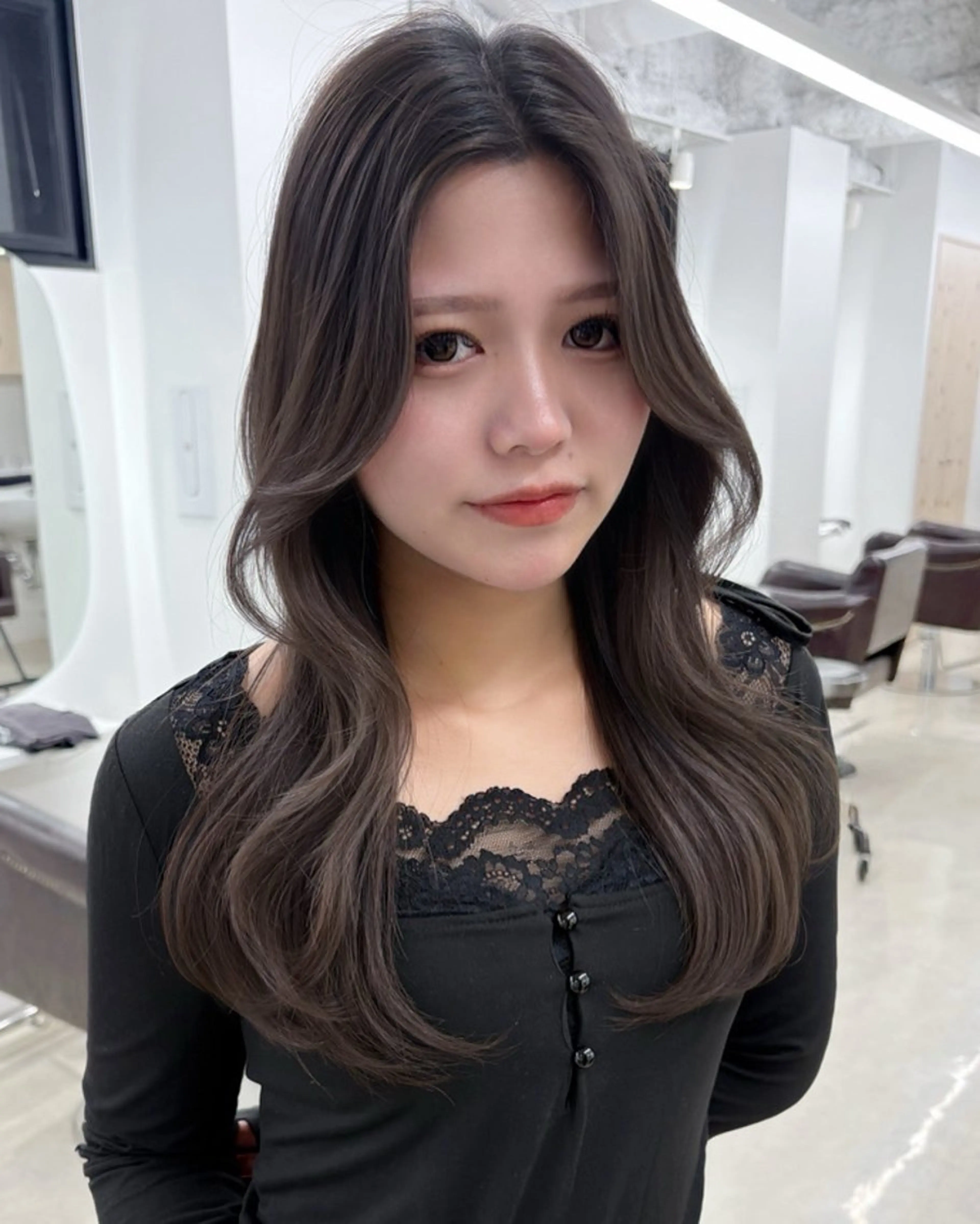 ロング カラー カット ヘアカラー トリートメント ヘアセット 新宿/韓国ヘア/ 髪質改善ストレートのヘアスタイル