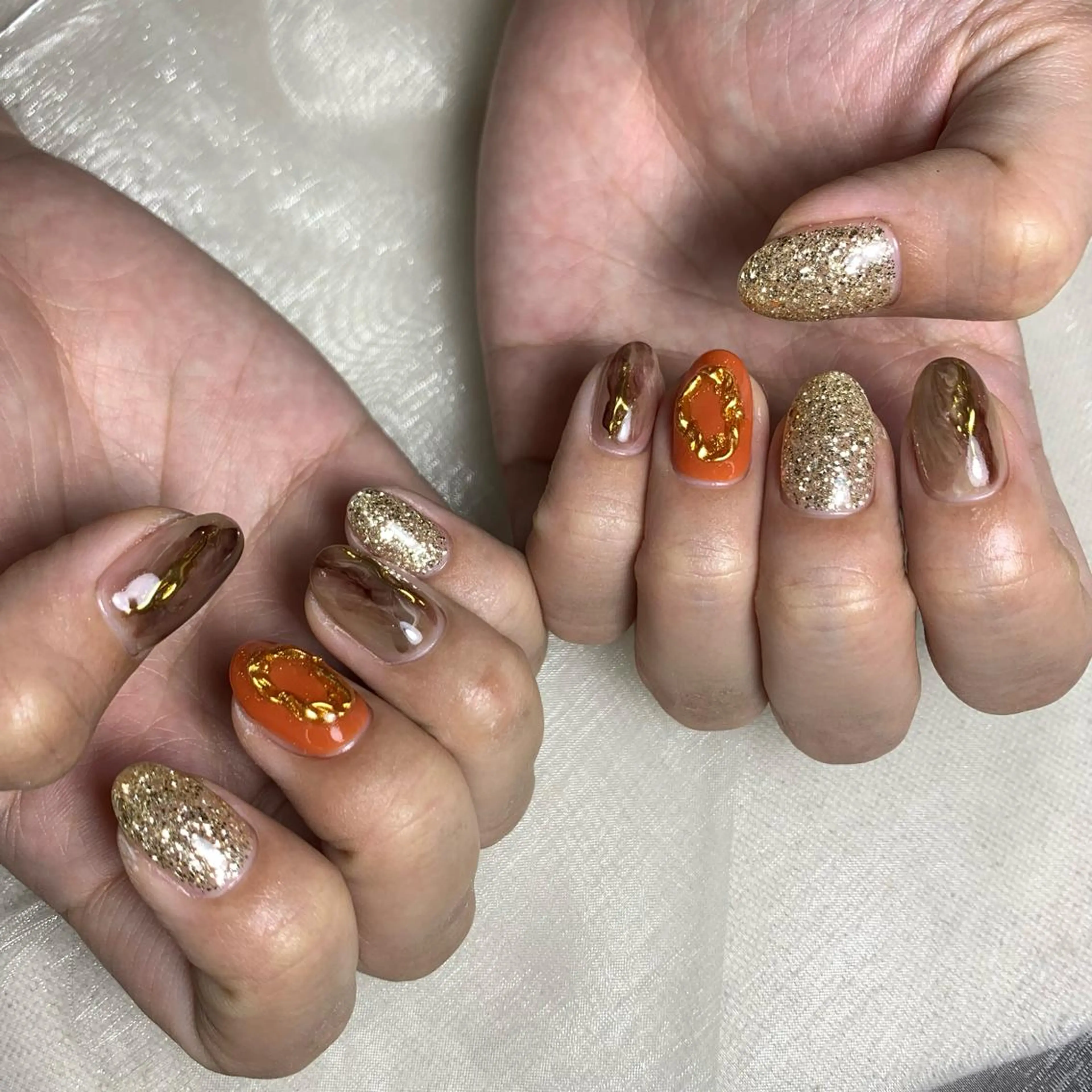 ネイル repos~ルポ~所属・里見 麗のネイルデザイン