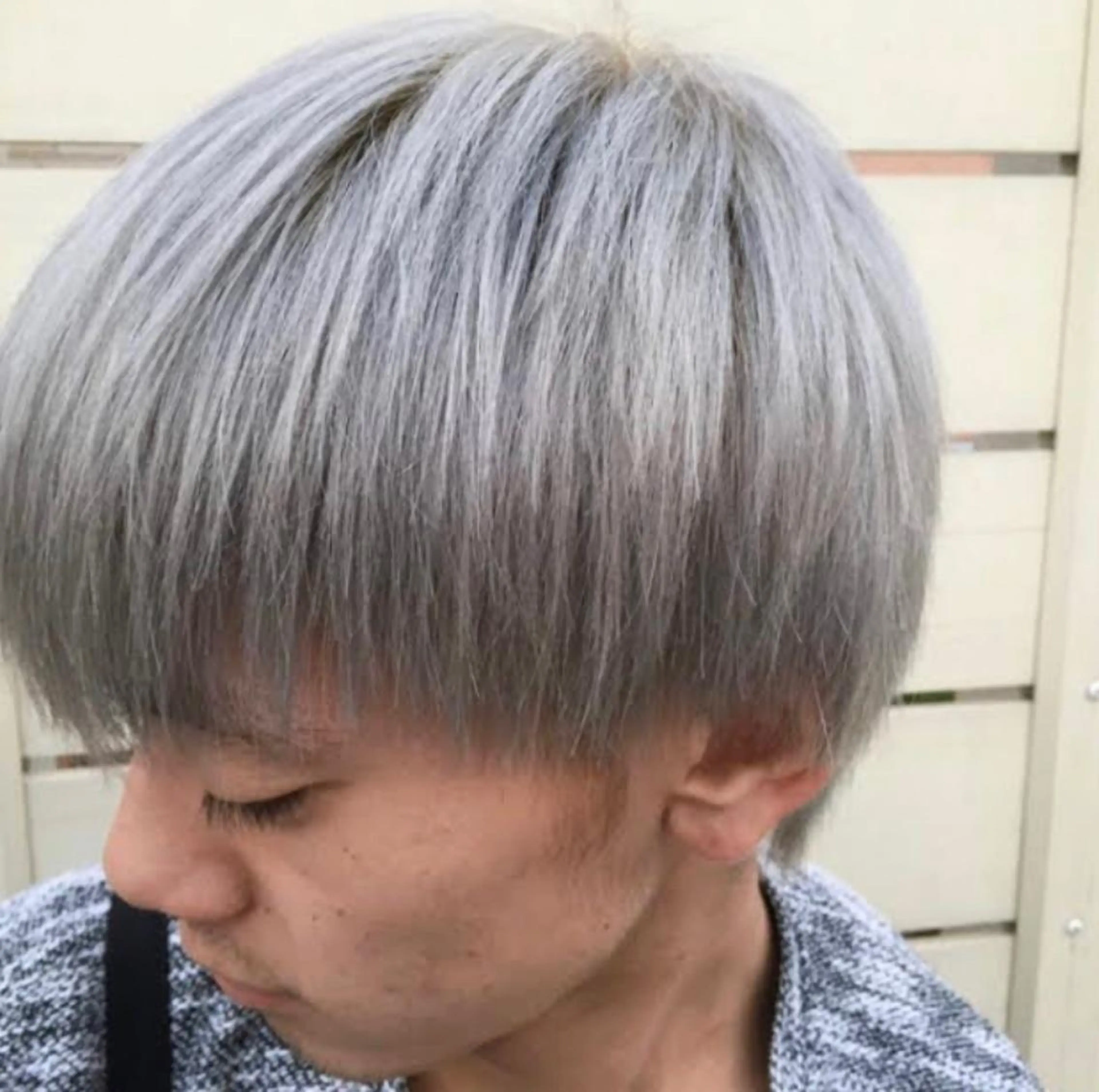 ショート メンズ メンズハイトーン 髪質改善・酸性・ ストレート　Maruのヘアスタイル