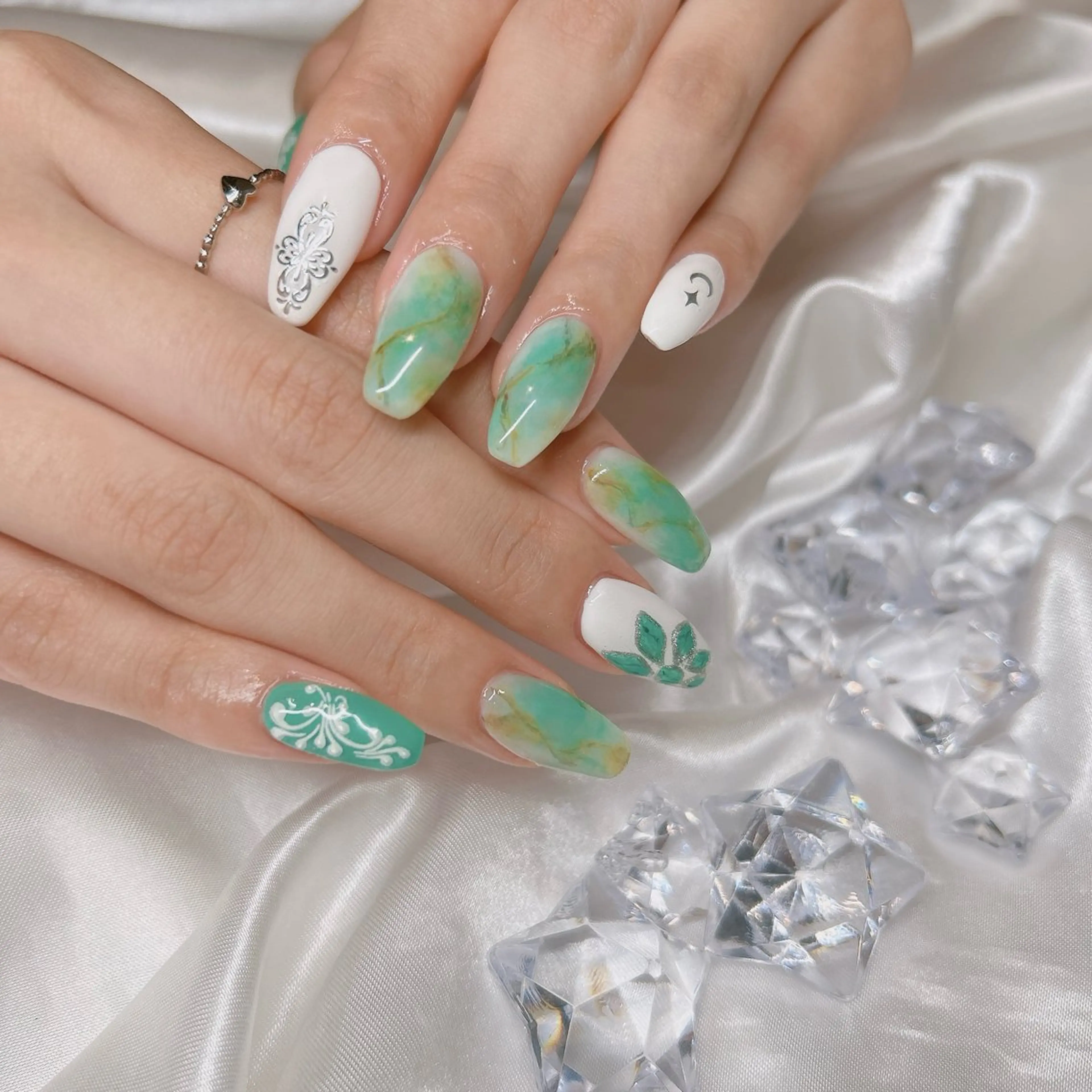 ネイル 大理石ネイル(マーブル) ハンドネイル junna のぞいてねのネイルデザイン