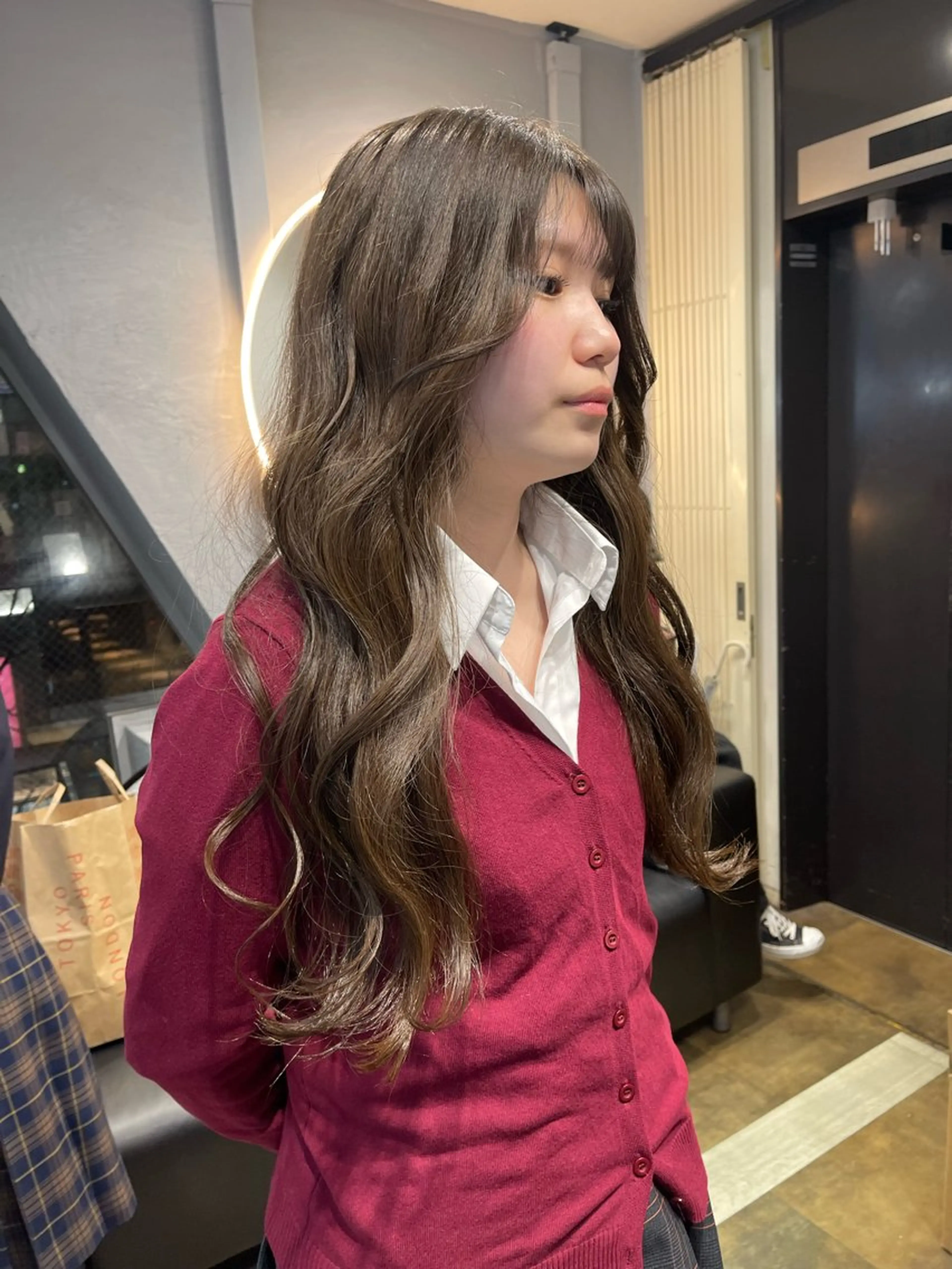 ロング カラー ベージュカラー ブリーチ ケアブリーチ デザインカラー ダブルカラー TATSUブリーチ/ ミルクティーベージュのヘアスタイル