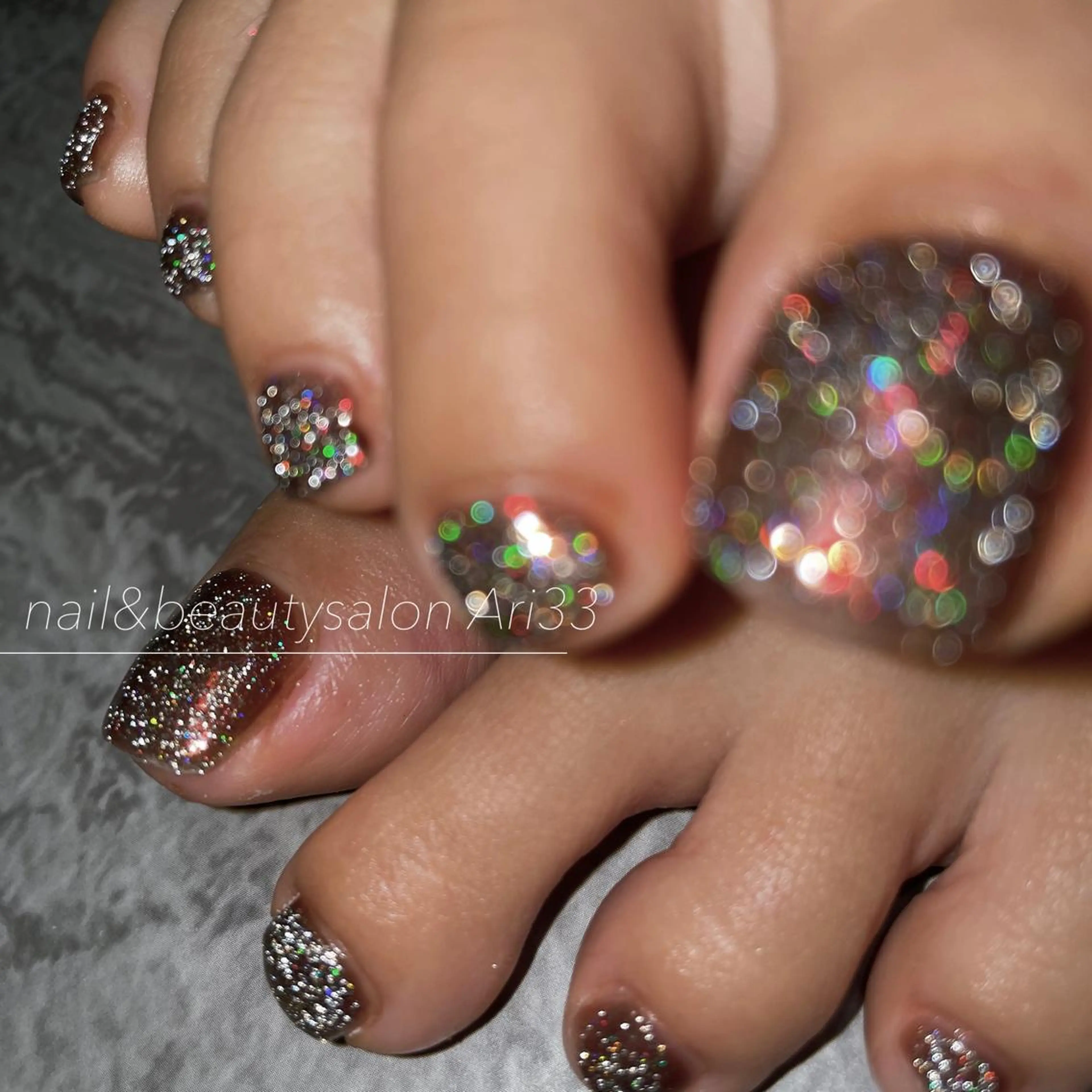 ネイル フラッシュネイル フットネイル ニュアンスネイル プライベートサロン Ari33nailのネイルデザイン