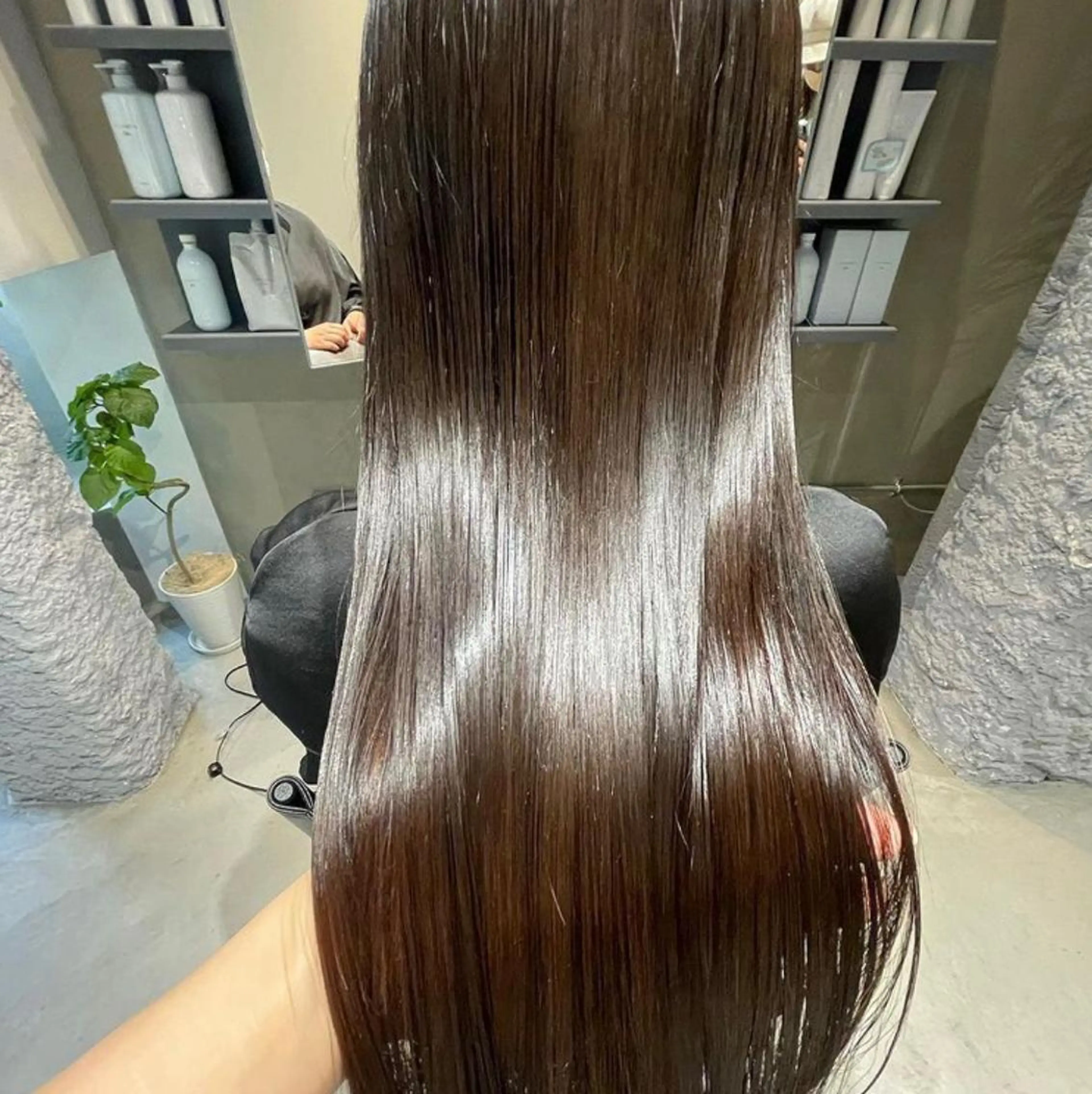 ロング カラー ロカリタキョウト千本丸太町店所属・🐺ミウ 🩵のヘアスタイル