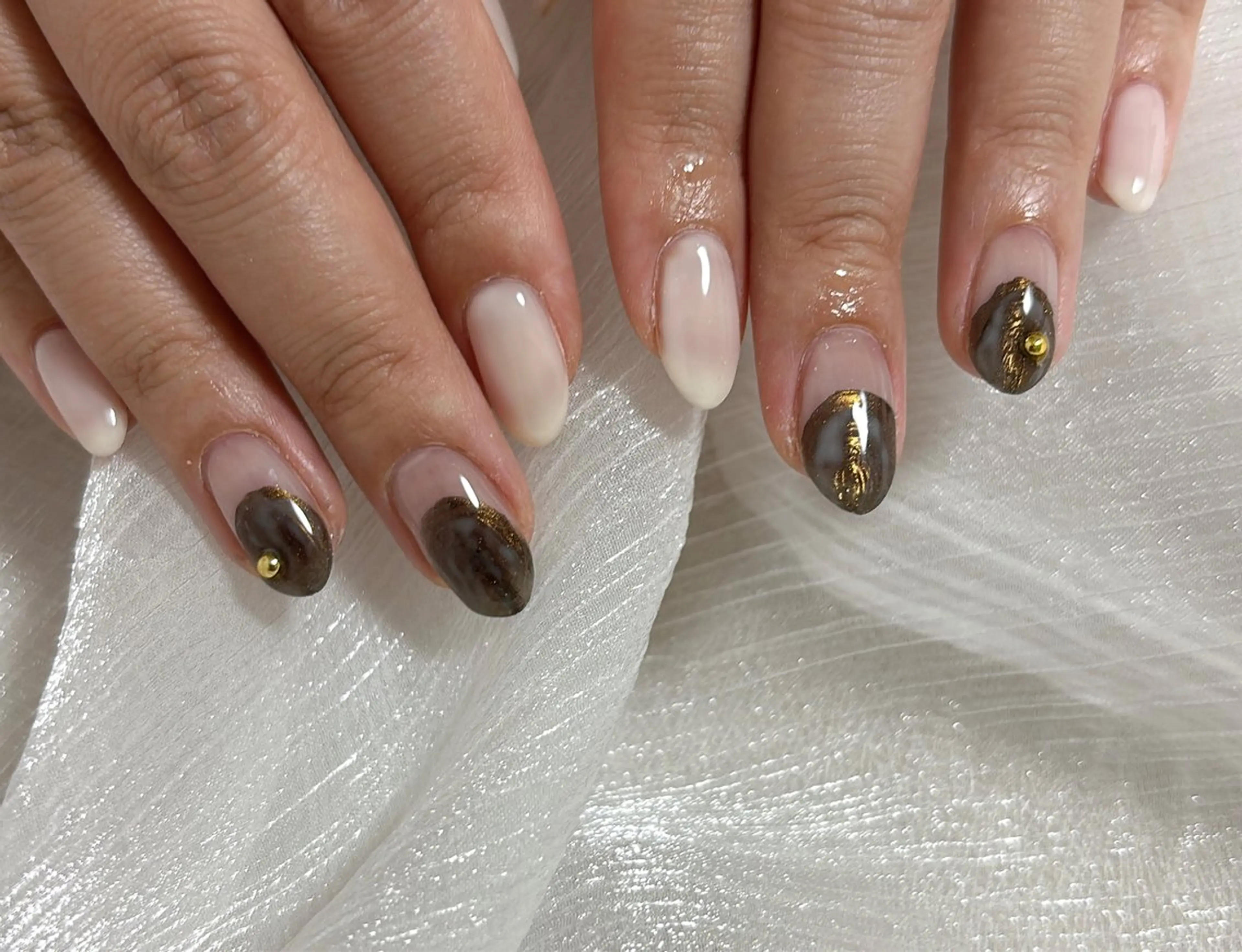 ネイル オーロラネイル フットネイル フレンチネイル ジェルネイル マグネットネイル ハンドネイル Mogu nail 二子玉川のネイルデザイン