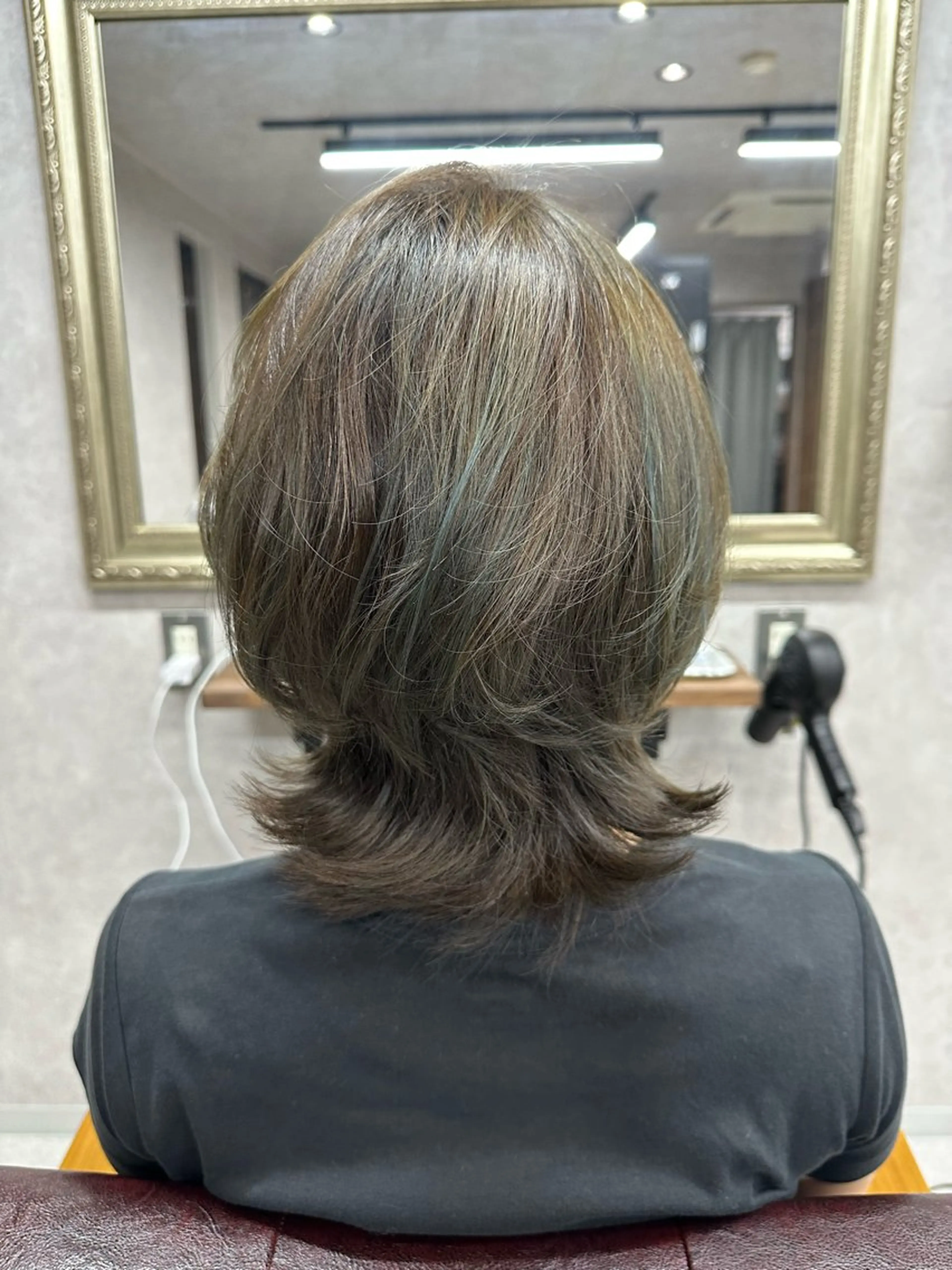 ミディアム カラー カット ヘアカラー トリートメント Lien 深井店のヘアスタイル