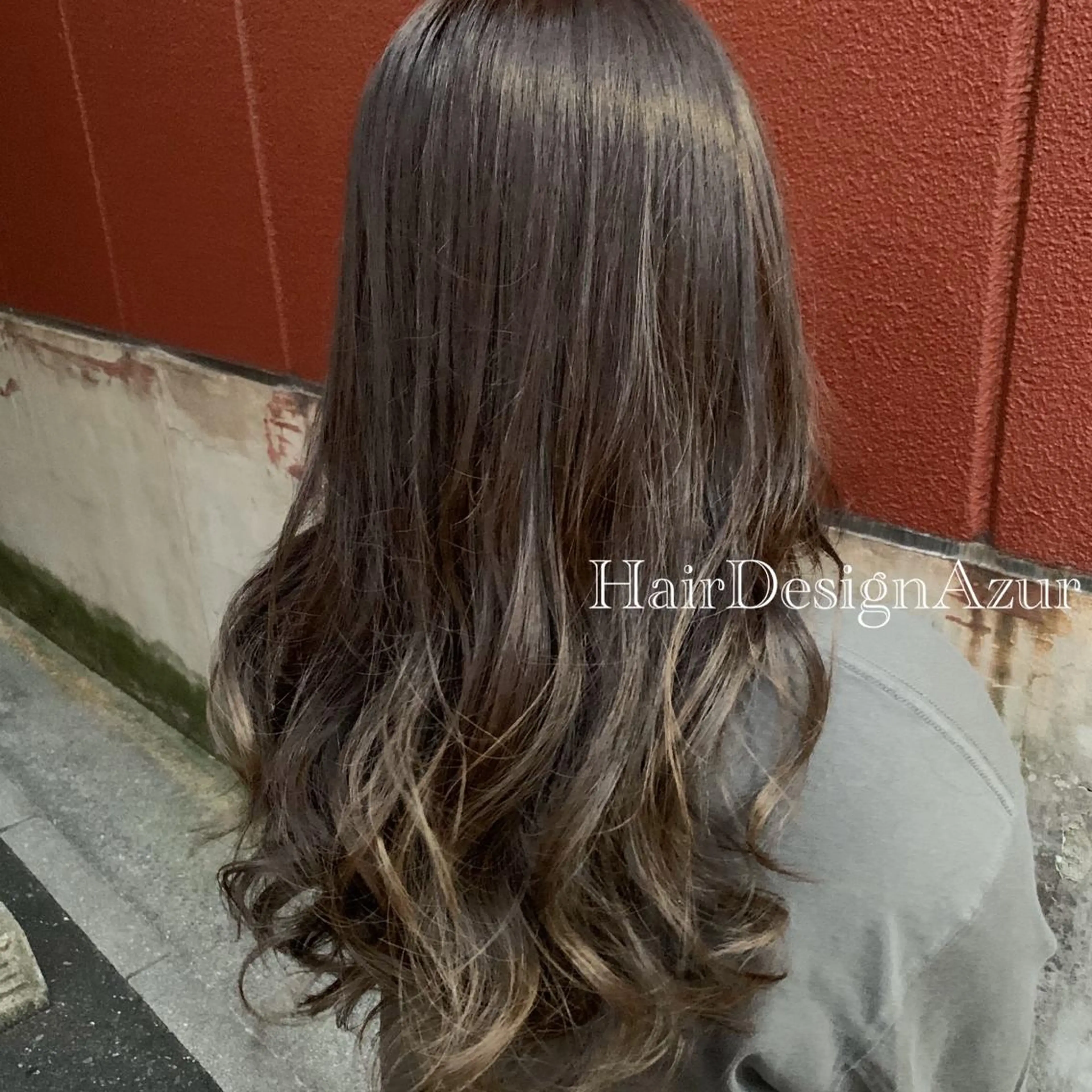 ロング カラー HairDesign Azurのヘアスタイル