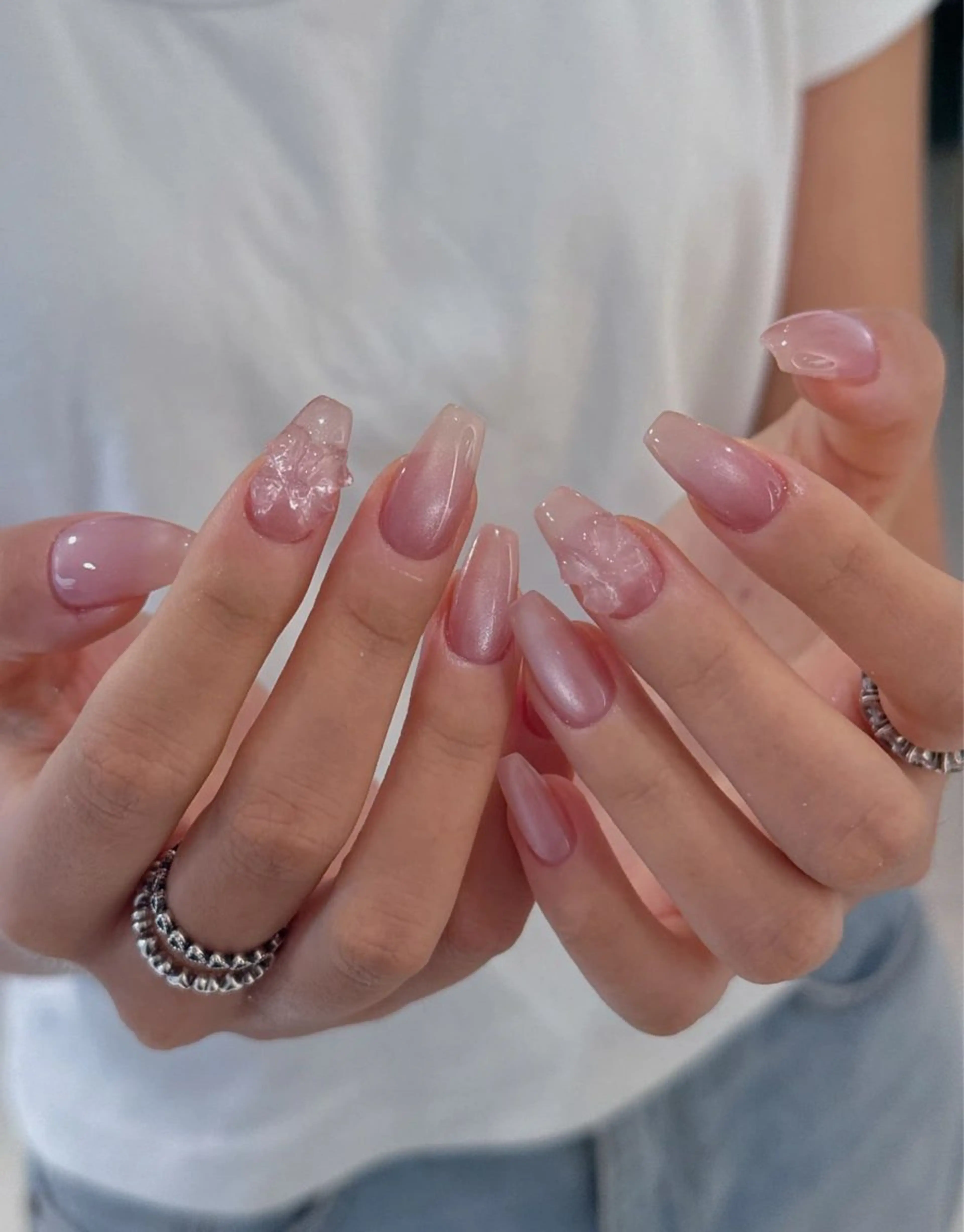 ネイル フラッシュネイル フレンチネイル グラデーション キラキラネイル 韓国ネイル ハンドネイル Lina nail所属・Lunaa 池袋のネイルデザイン