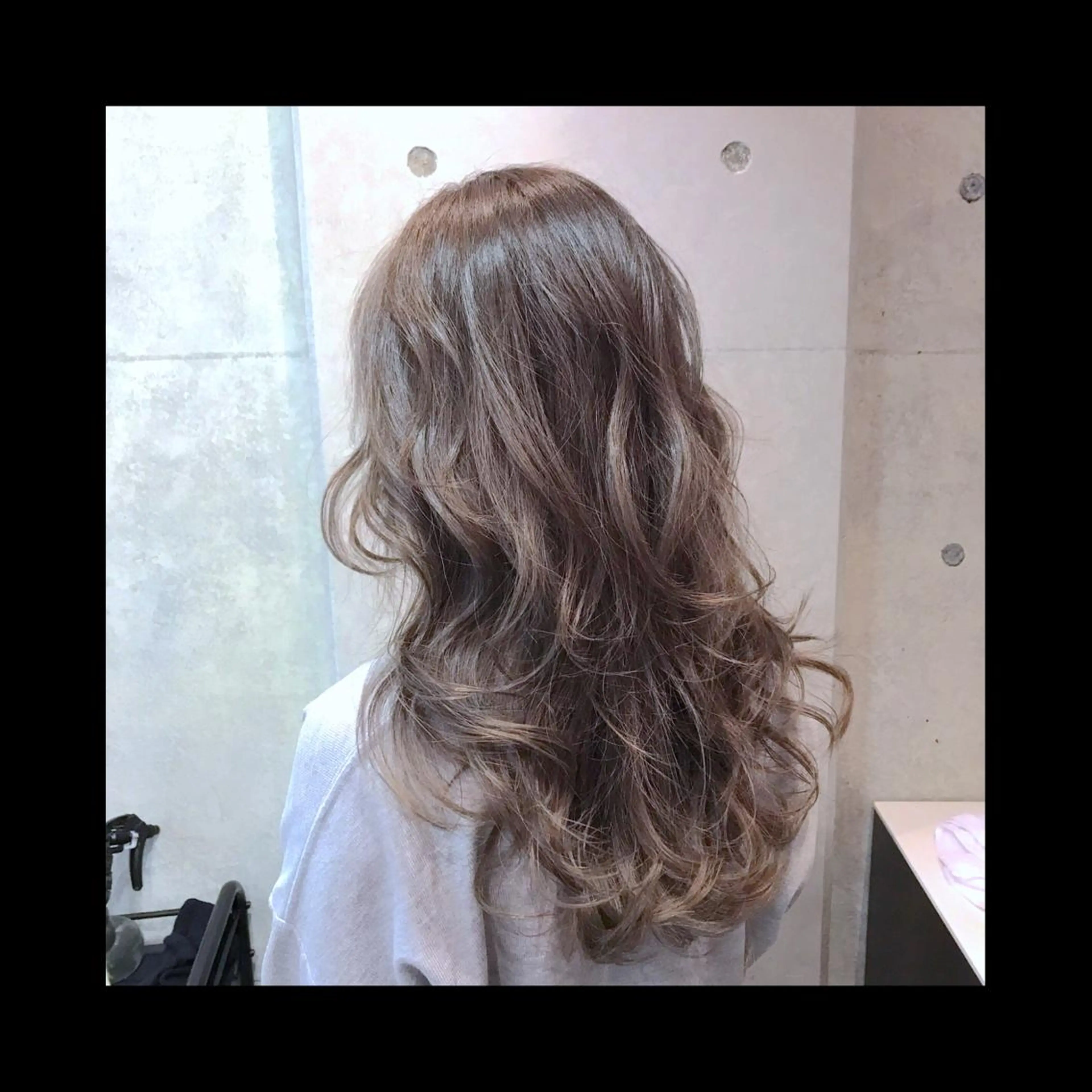 ロング カラー カット ヘアカラー 及川シゲル 髪質改善講師のヘアスタイル