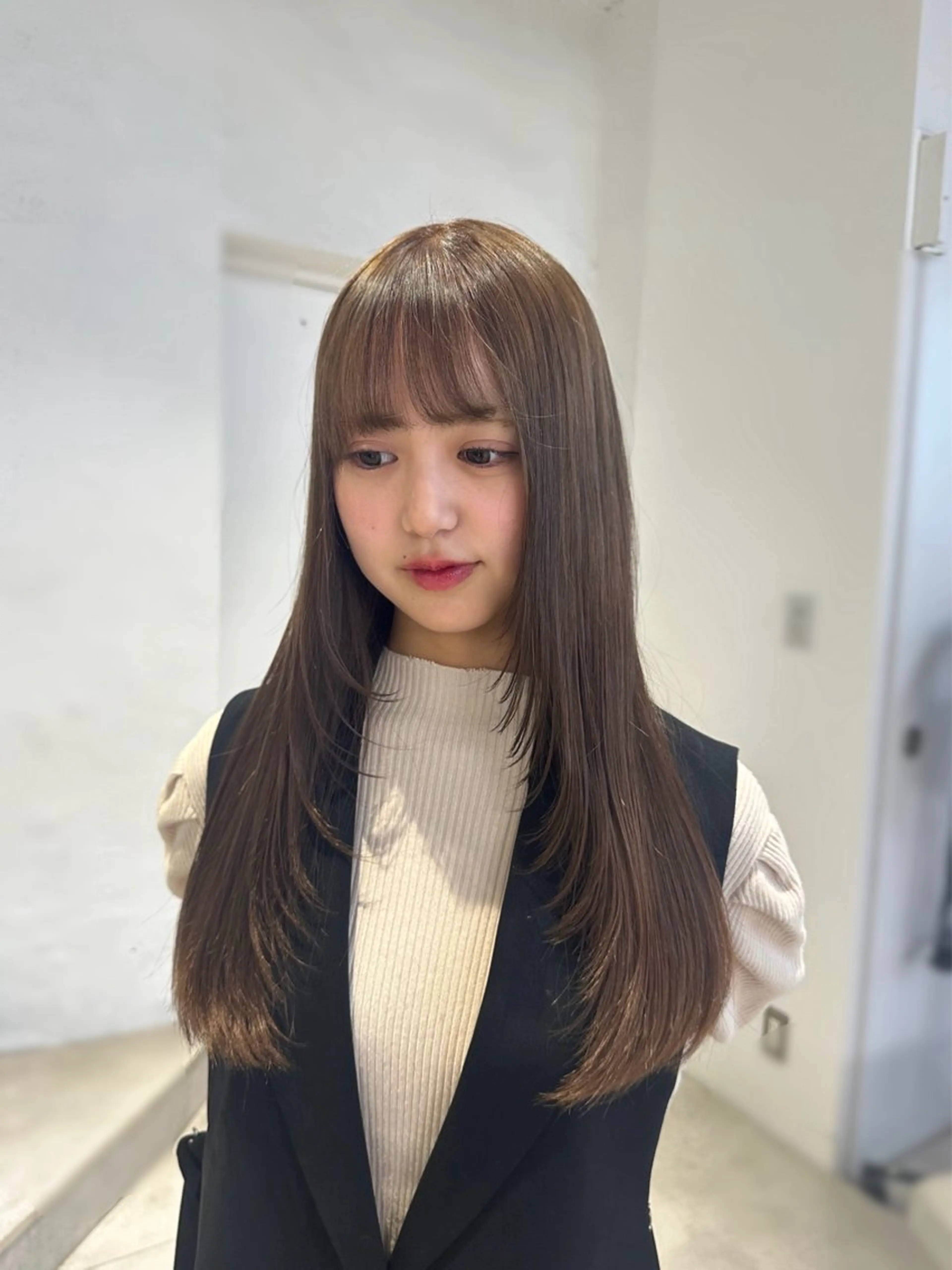 ロング 顔まわりレイヤー 顔周りカット 韓国風ヘア レイヤーカット カット 🎀韓国レイヤー特化 🎀ベージュ/ミクのヘアスタイル