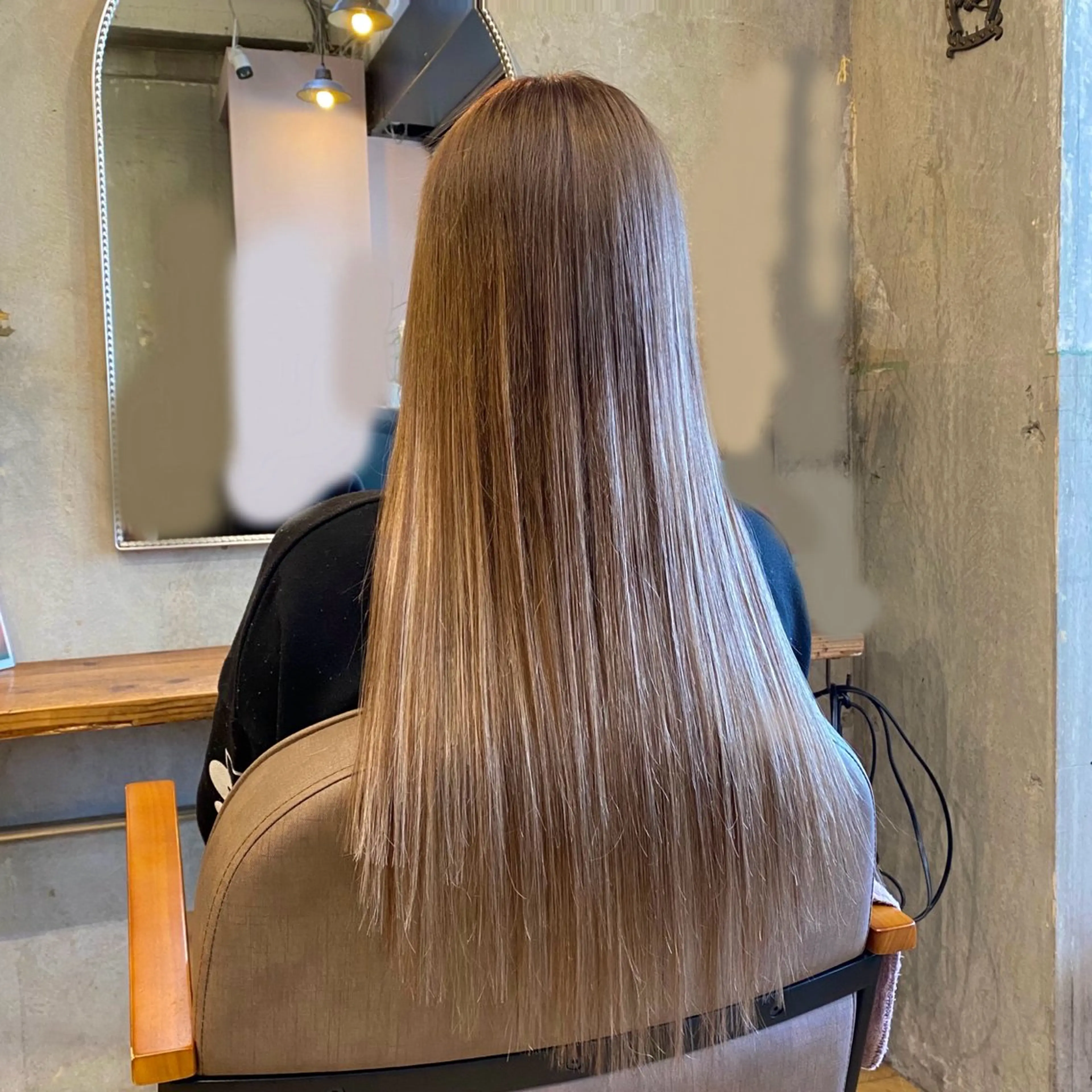 ロング レイヤーカット ロング ヘアカラー エクステ シールエクステ 🐁ONOの眉毛・アイブロウイメージ