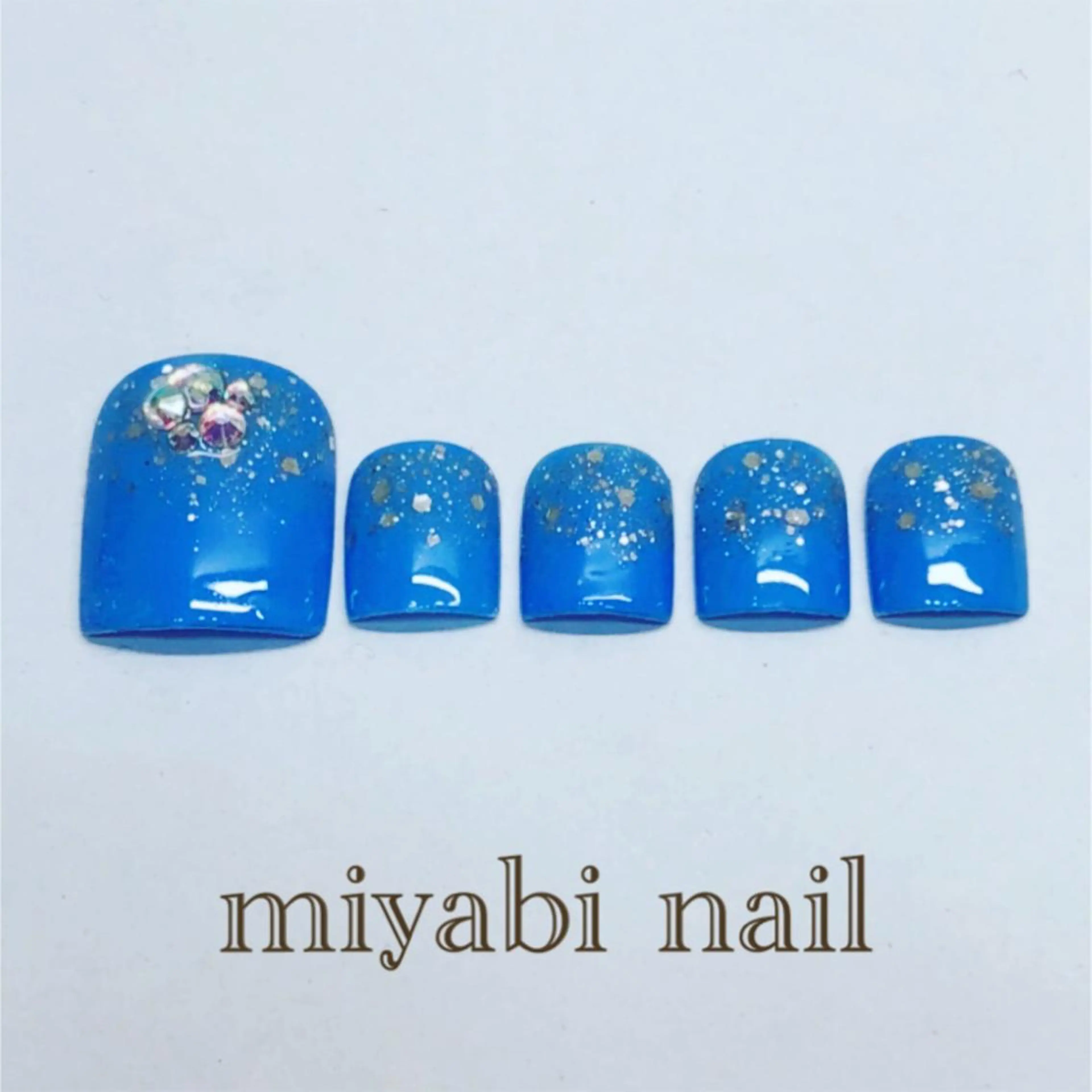 ネイル アートネイル フットネイル ラメ(グリッター) シルバー ストーンネイル miyabi nail 桂川駅近くのネイルデザイン