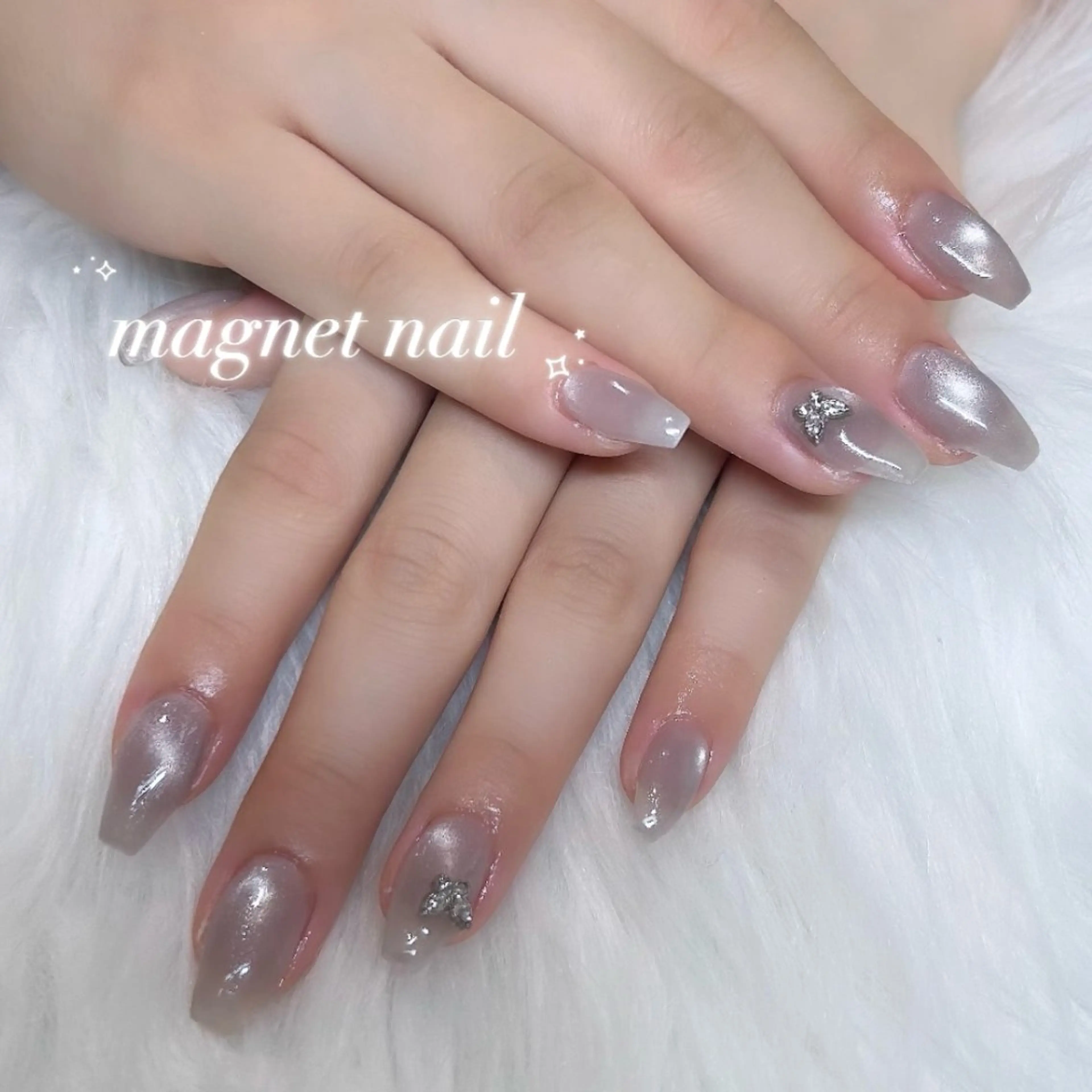 ネイル ビー玉ネイル ハンドネイル 🤍Earth笛吹 𝑴𝒂𝒏𝒂🤍のネイルデザイン