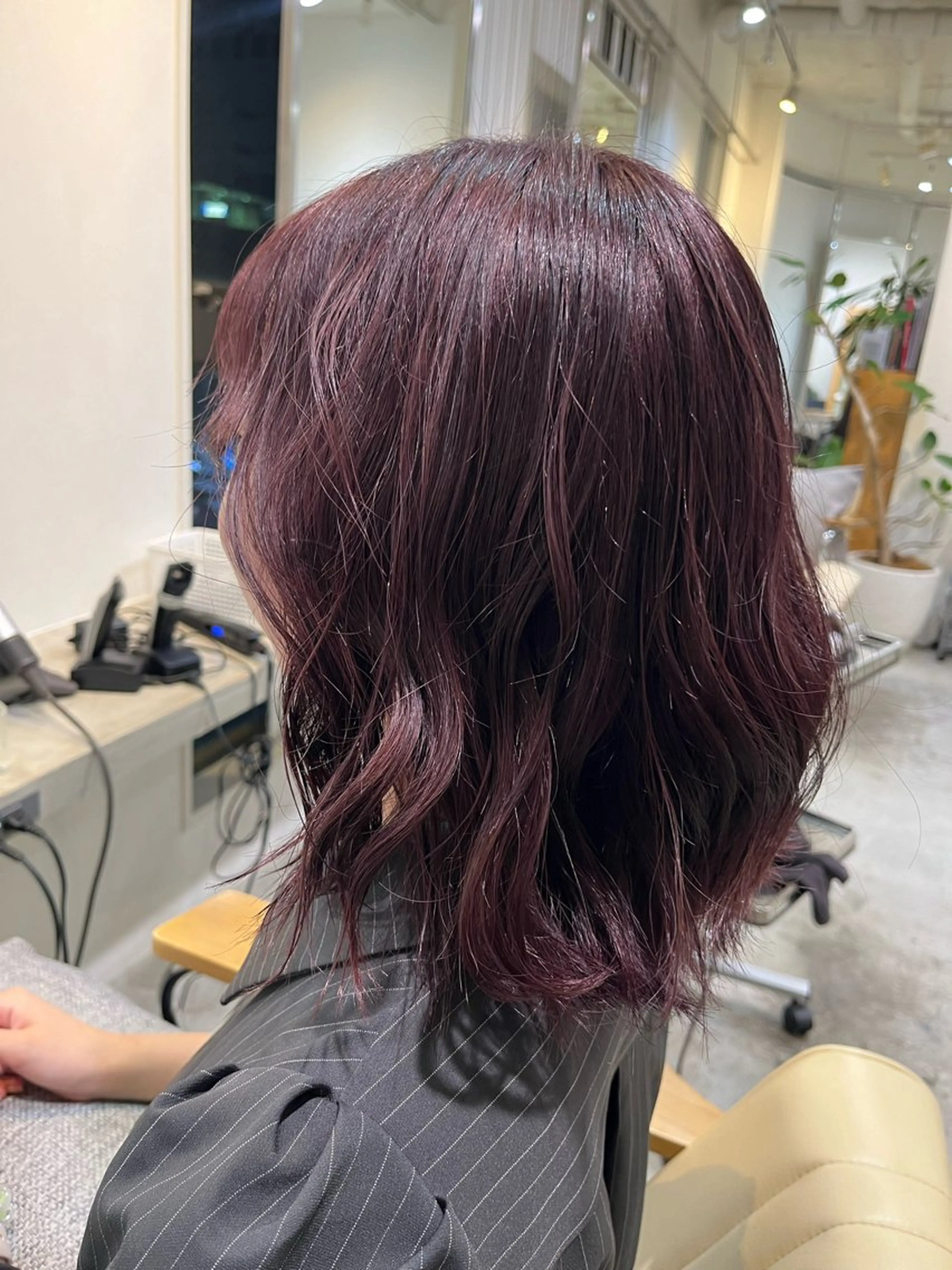 ミディアム カラー 鷲田 晴輝のヘアスタイル