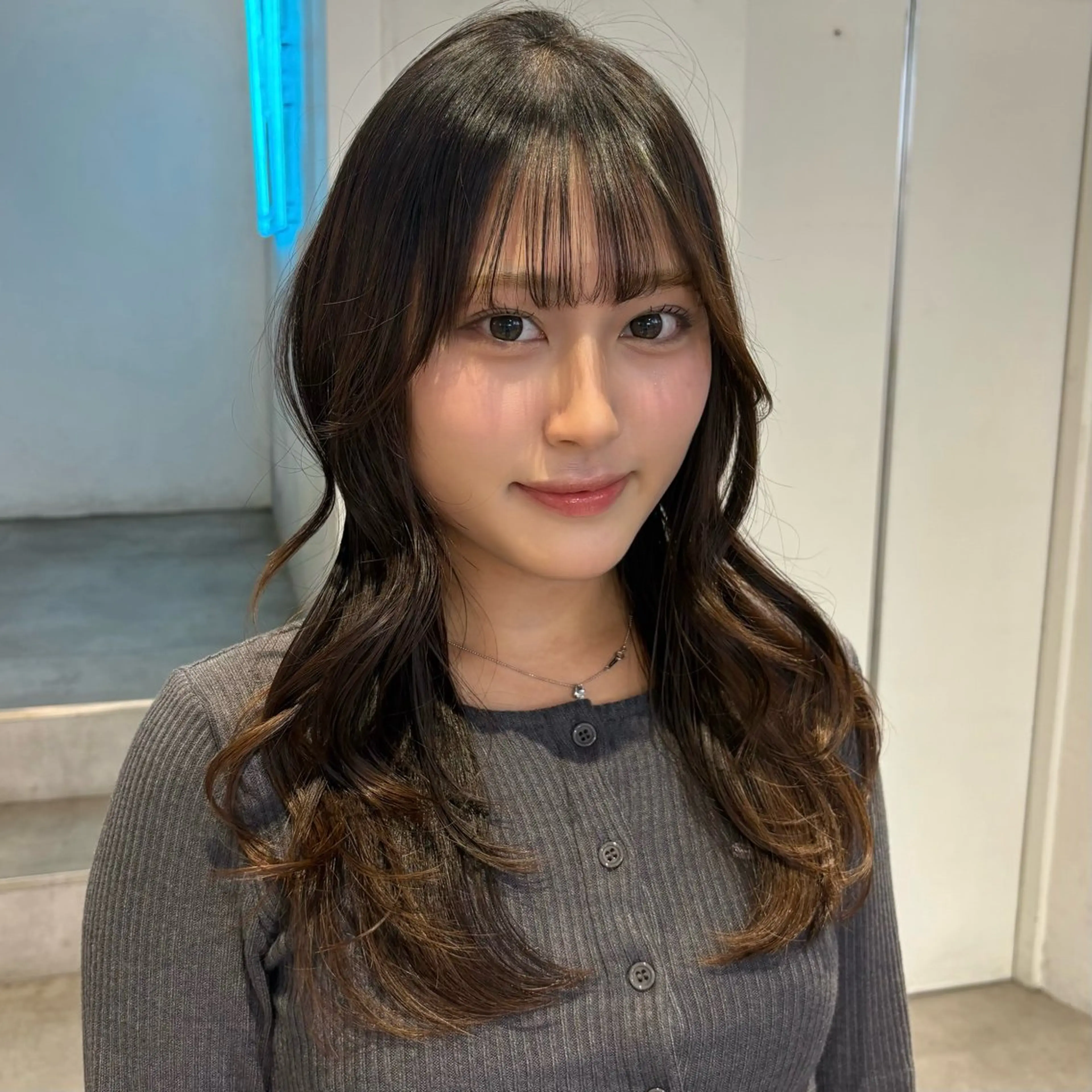 ロング レイヤーカット カット 透明感カラー/ マツエクりこ🤎🫧のヘアスタイル