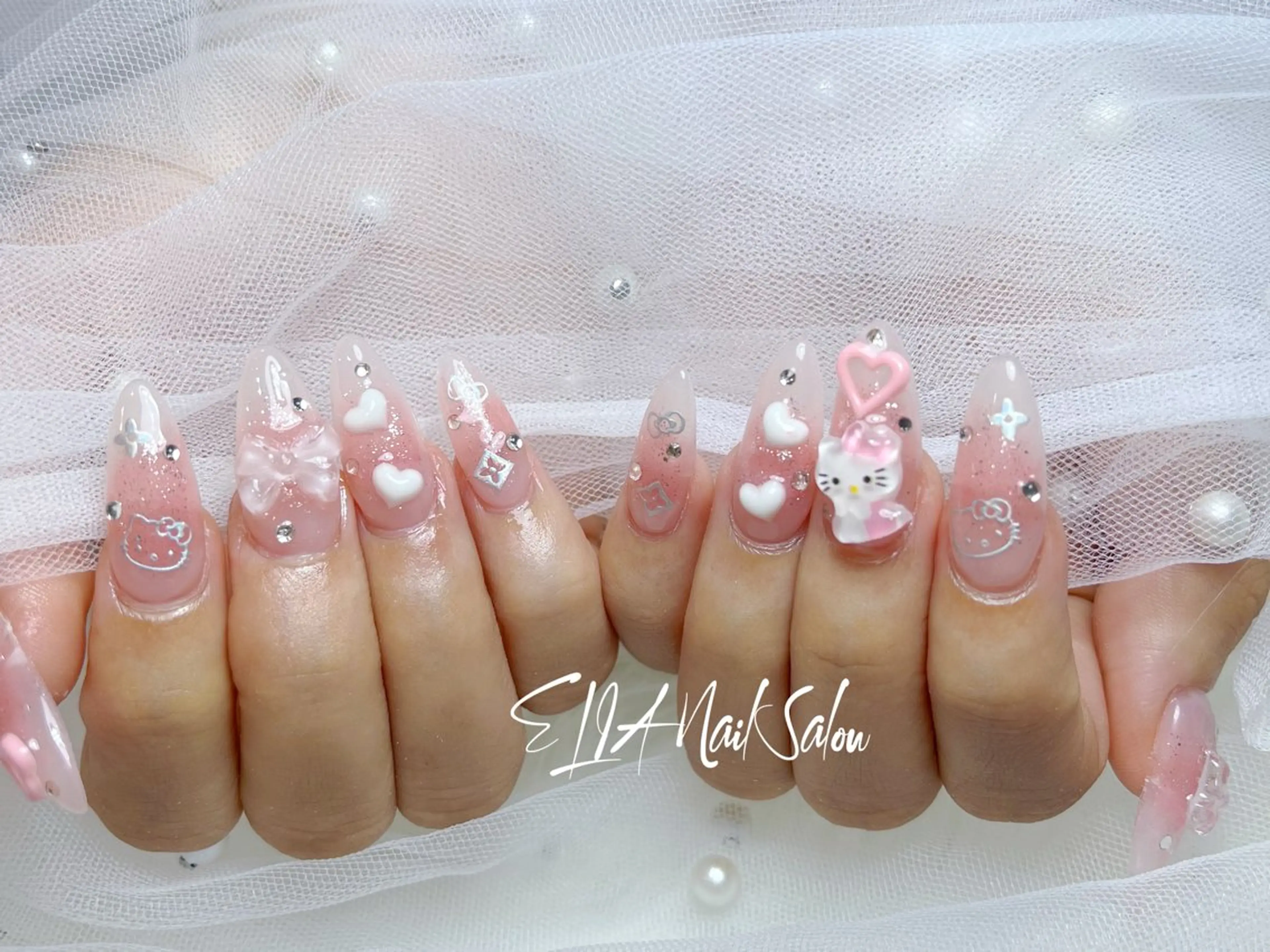 セミロング cici nailのネイルデザイン