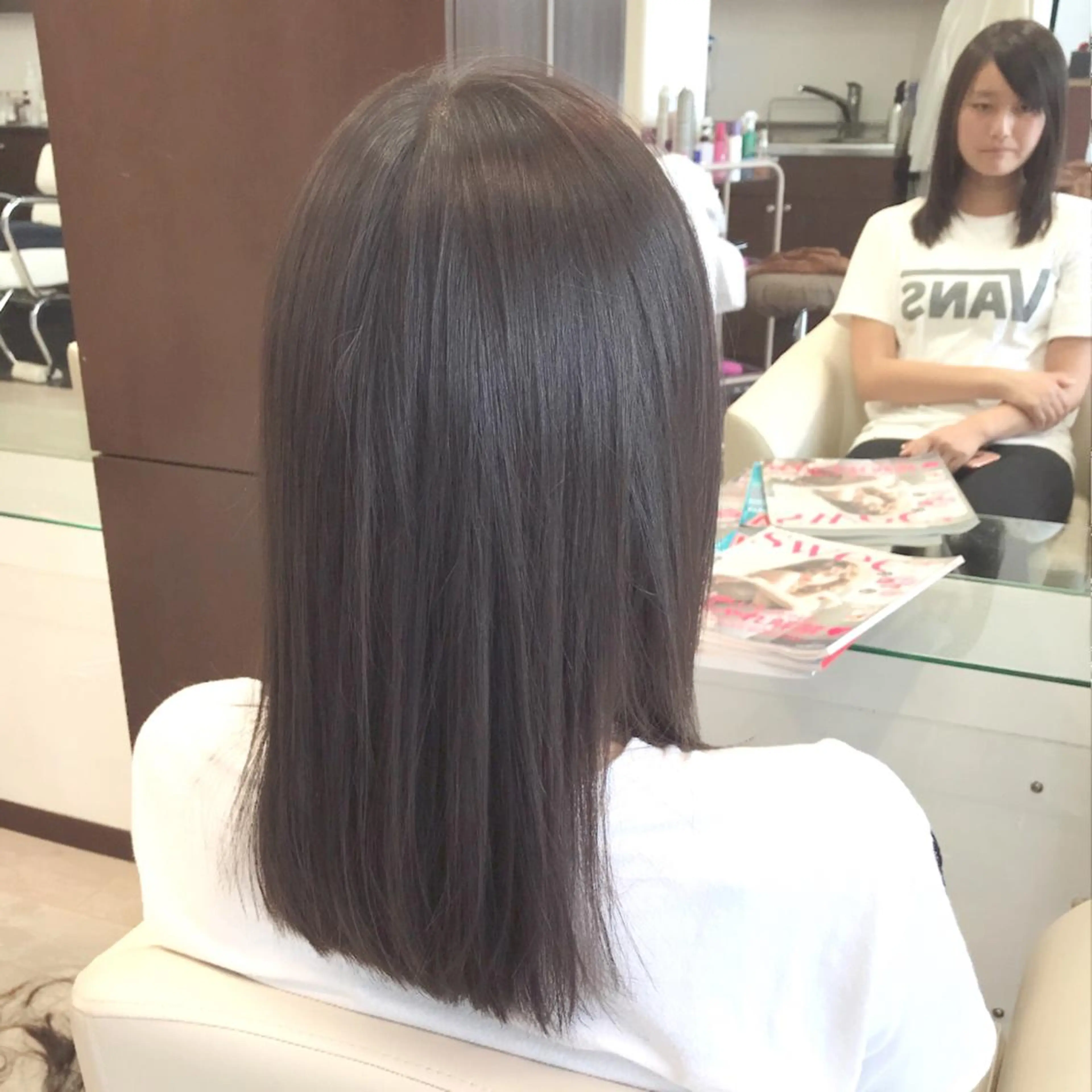 ミディアム カラー パーマ ヘアアレンジ メンズ キッズ ネイル マツエク・マツパ Leyシェアサロン所属・Ken ドライカット ✂️髪質改善のヘアスタイル