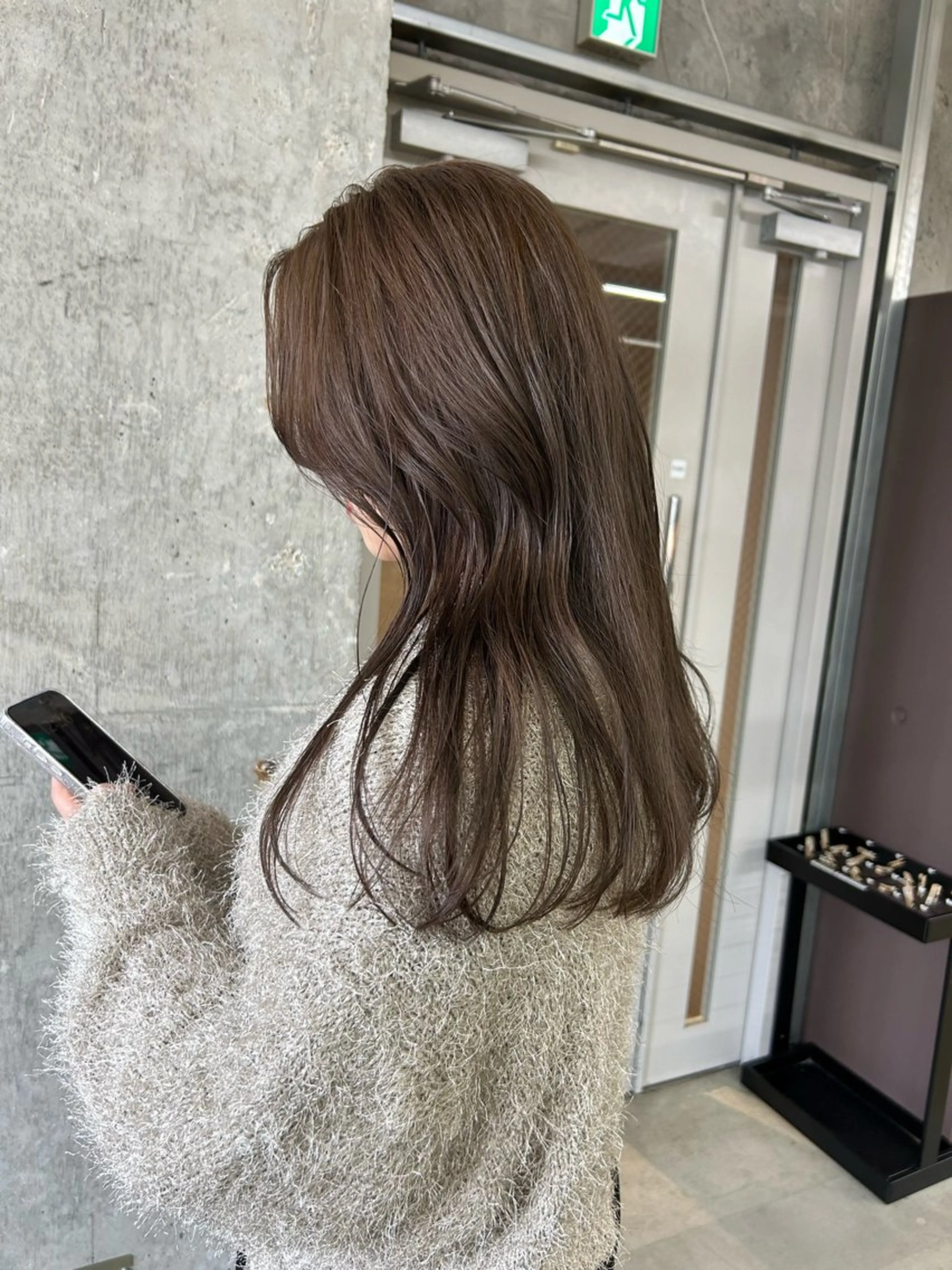 ロング カラー ベージュカラー ブリーチ オリーブベージュ カット ヘアカラー 小川真歩/パーマ /暖色オリーブのヘアスタイル