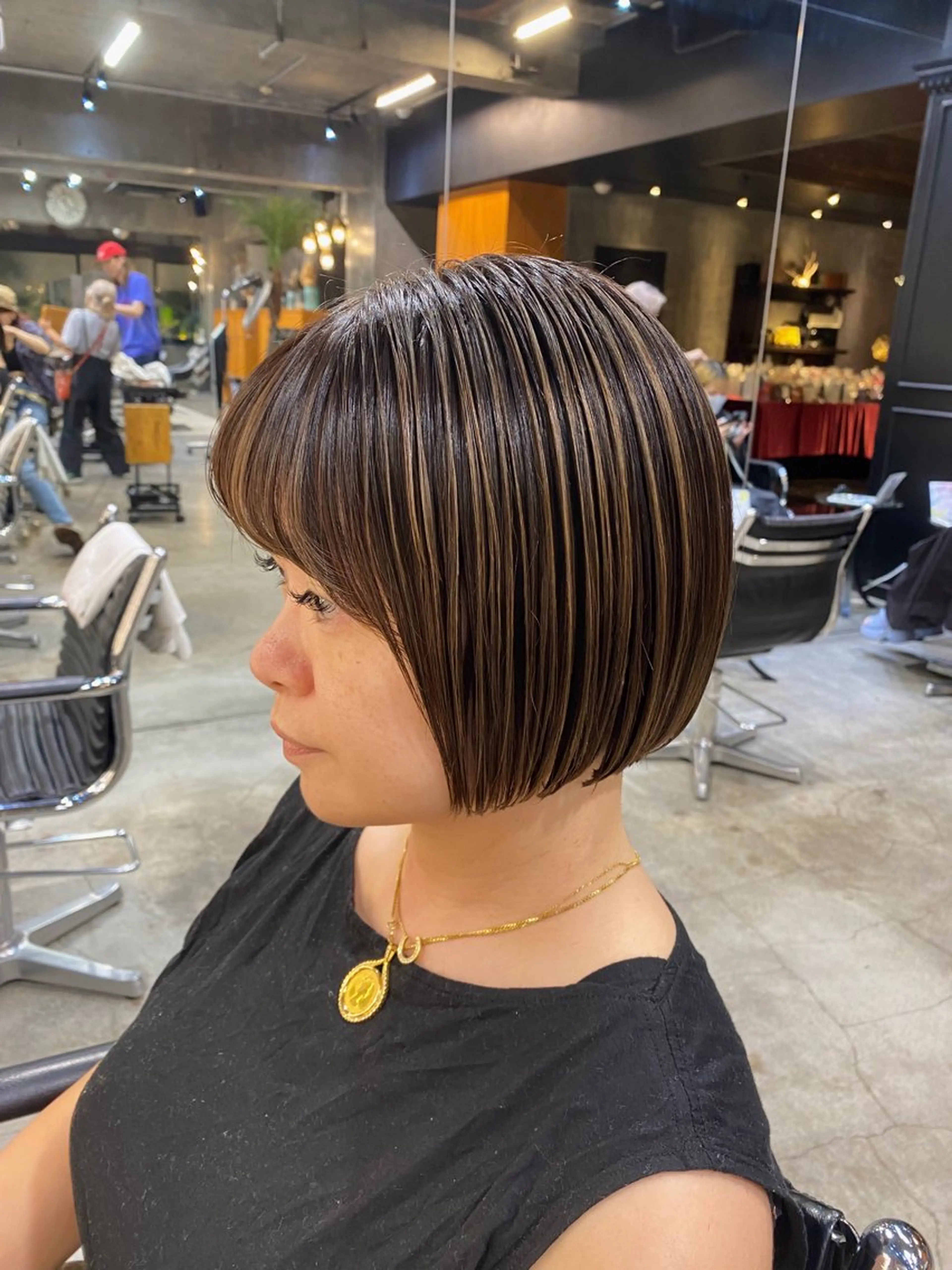 ショート カラー ショートボブ ハイライトカラー ボブ ハイライト ショートヘア カット ヘアカラー Ms.CHARM所属・透明感カラー🌿 グレージュ🐺陽介のヘアスタイル