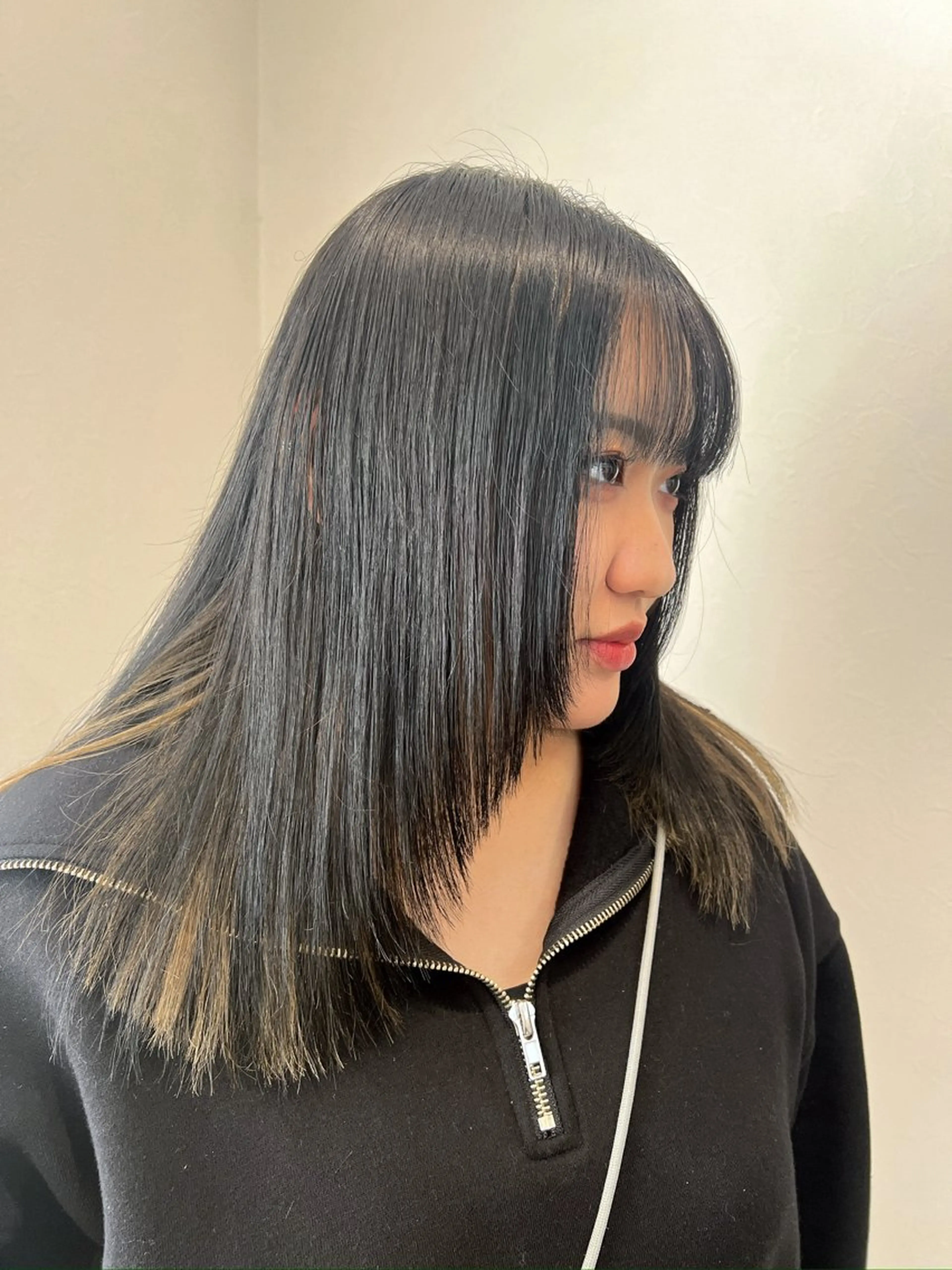 セミロング カラー 顔周りカット Lapel green所属・Lapelgreen 森町 / AOIのヘアスタイル