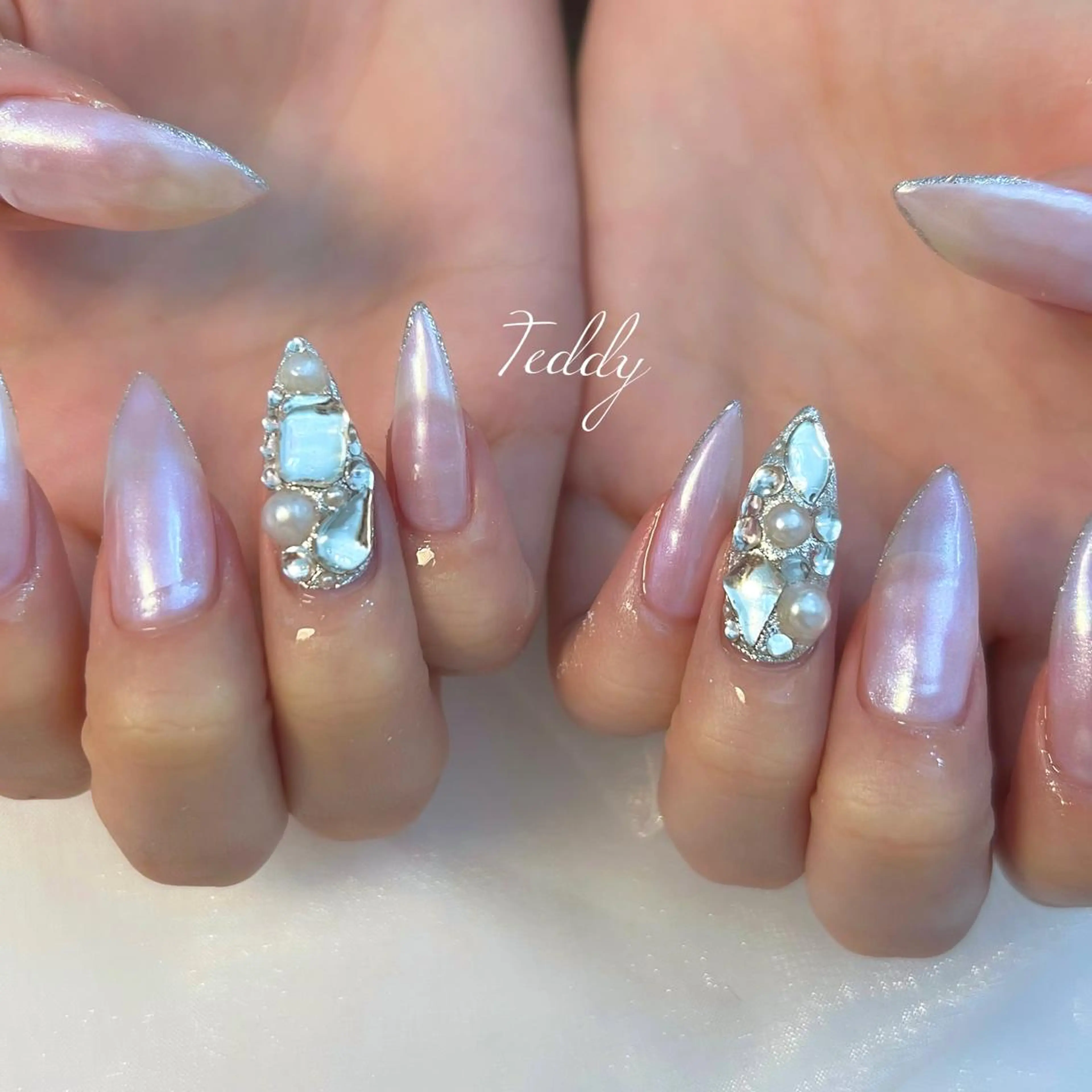 ネイル ロングネイル ERINA ♥のネイルデザイン