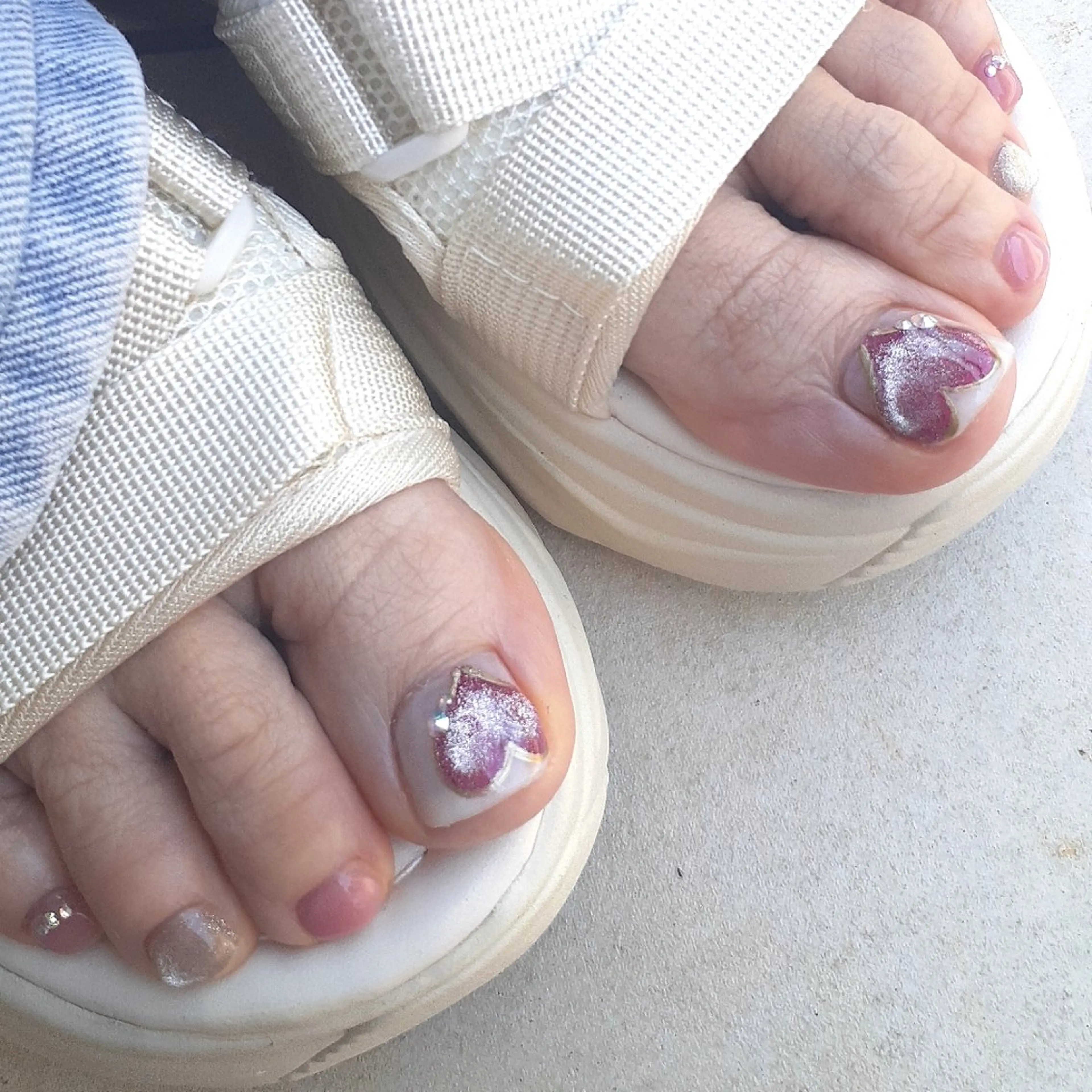 ネイル ハート マグネットネイル フットネイル 池元 真由美のネイルデザイン