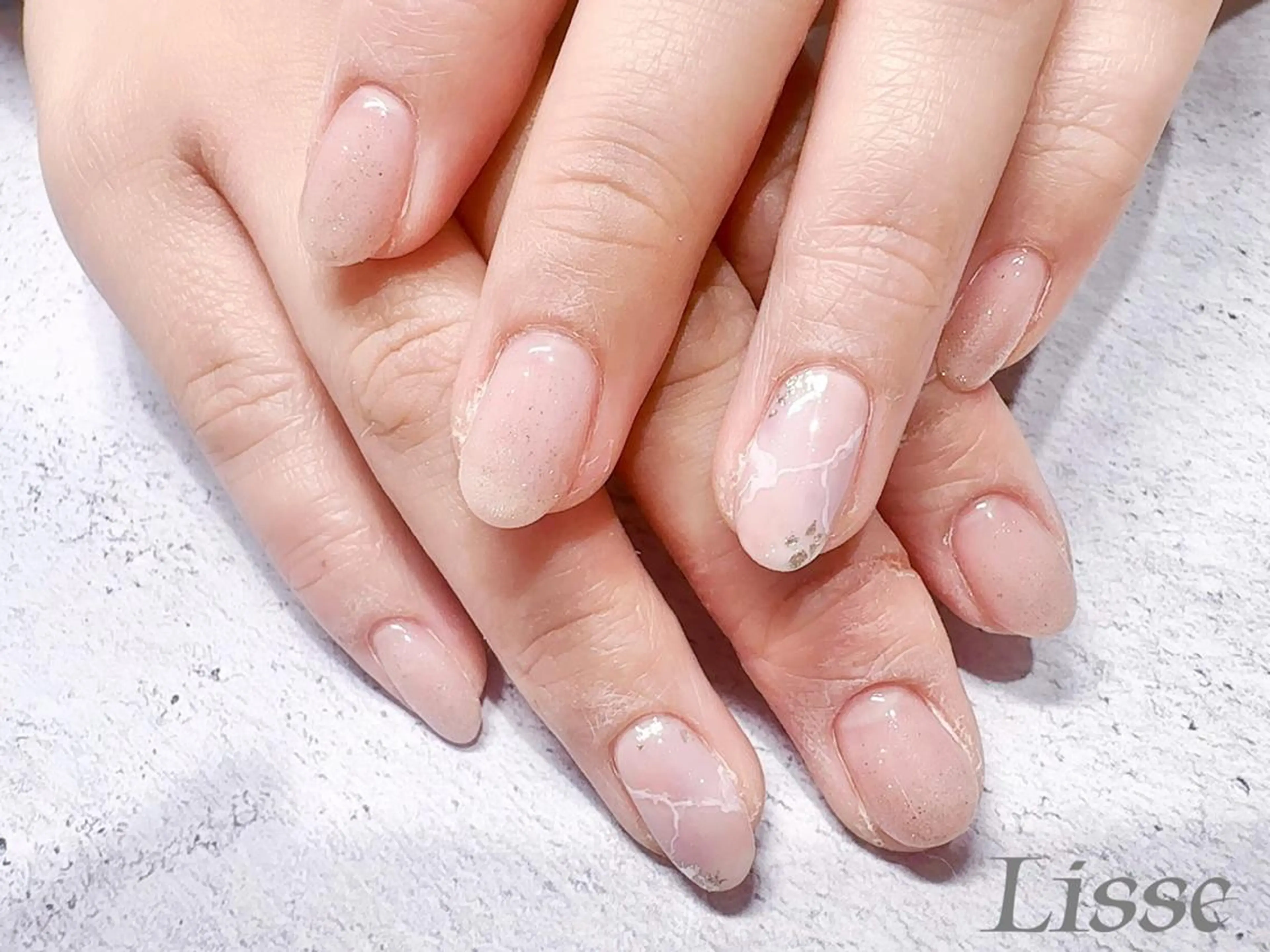 ネイル シンプルネイル Lisse銀座 Akuのネイルデザイン